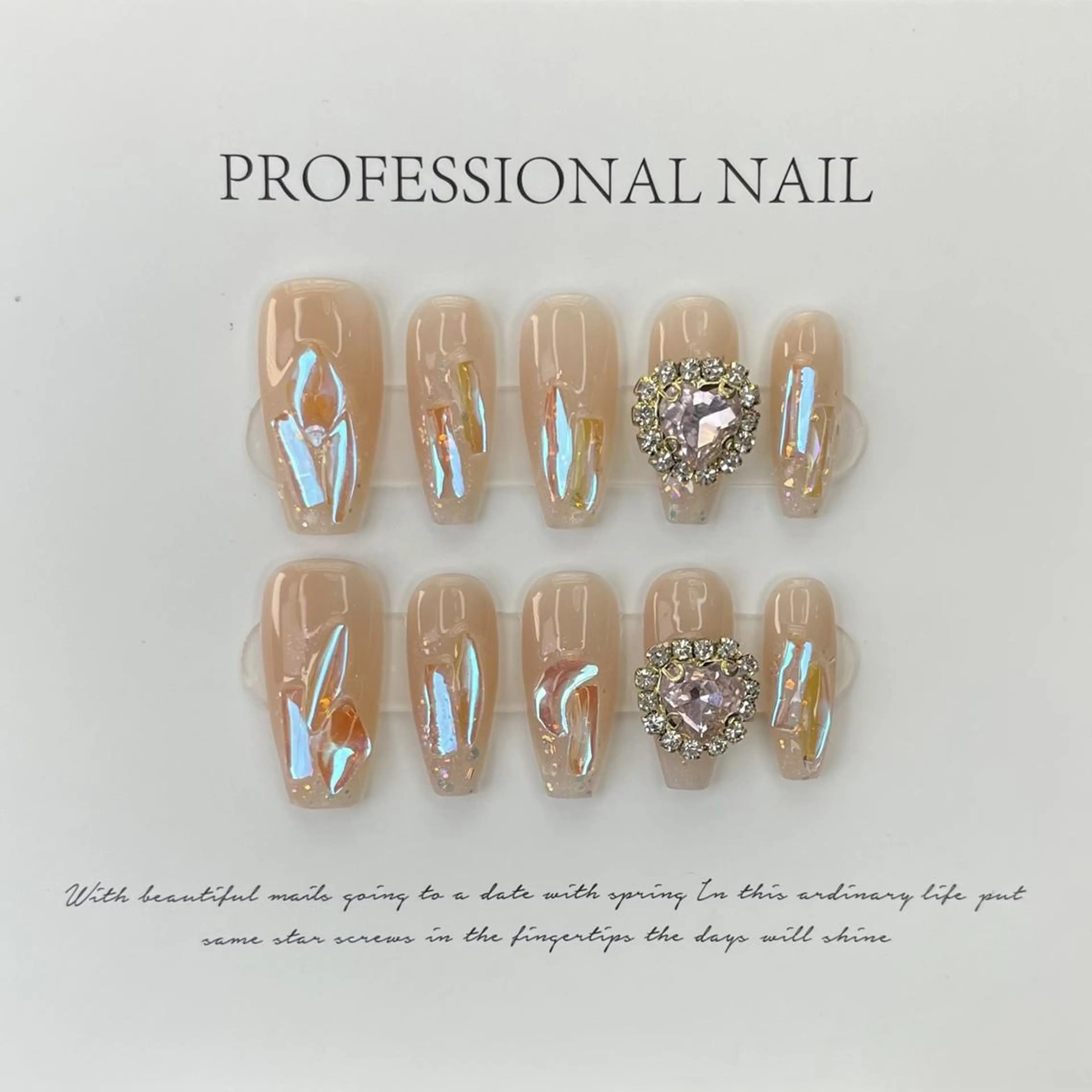 ネイル ジェルネイル ネイルチップ SALLY 🌙のネイルデザイン