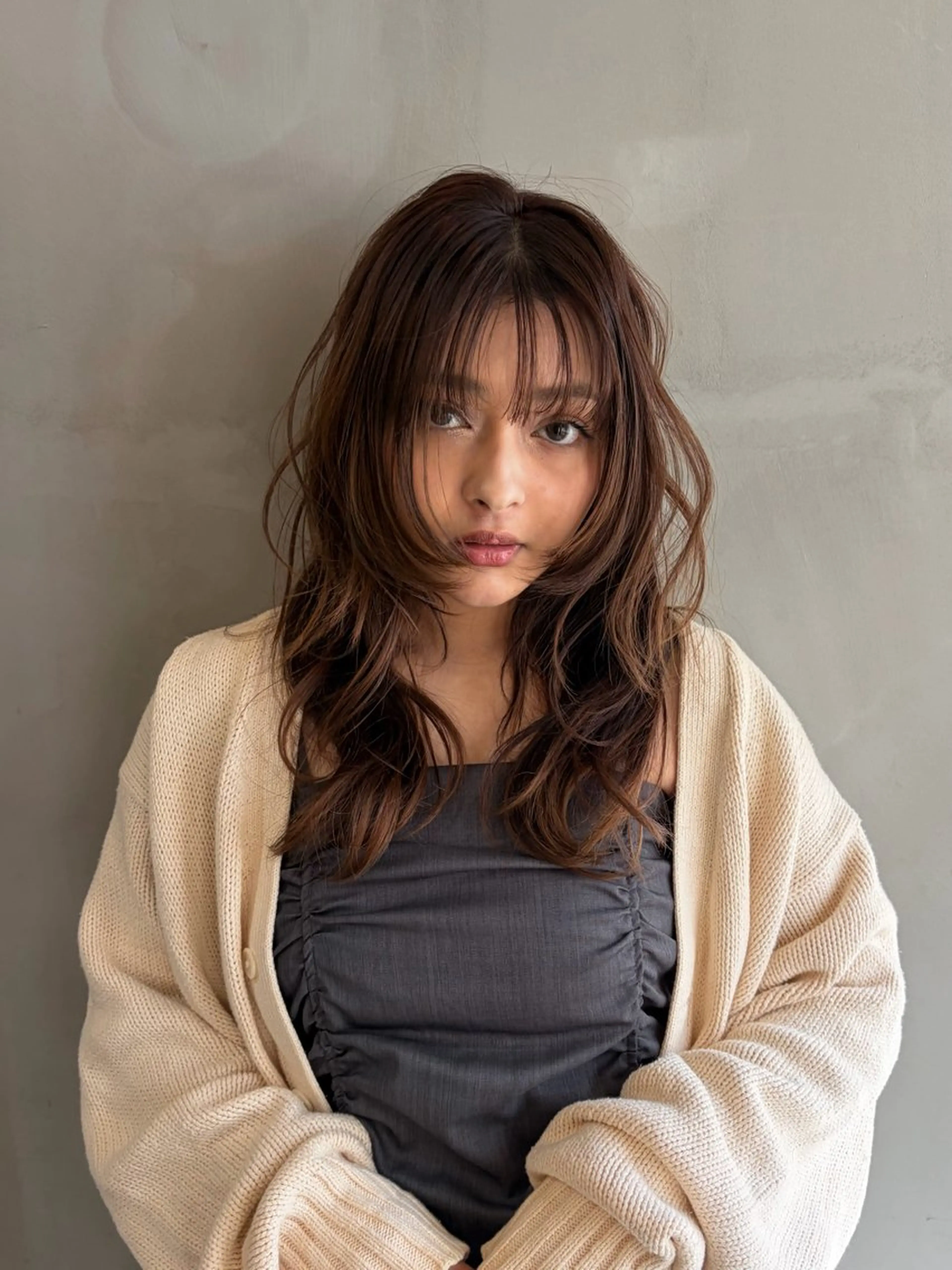 セミロング カラー カット ヘアカラー くすみカラー / 肌馴染み/ 花房佑夏のヘアスタイル