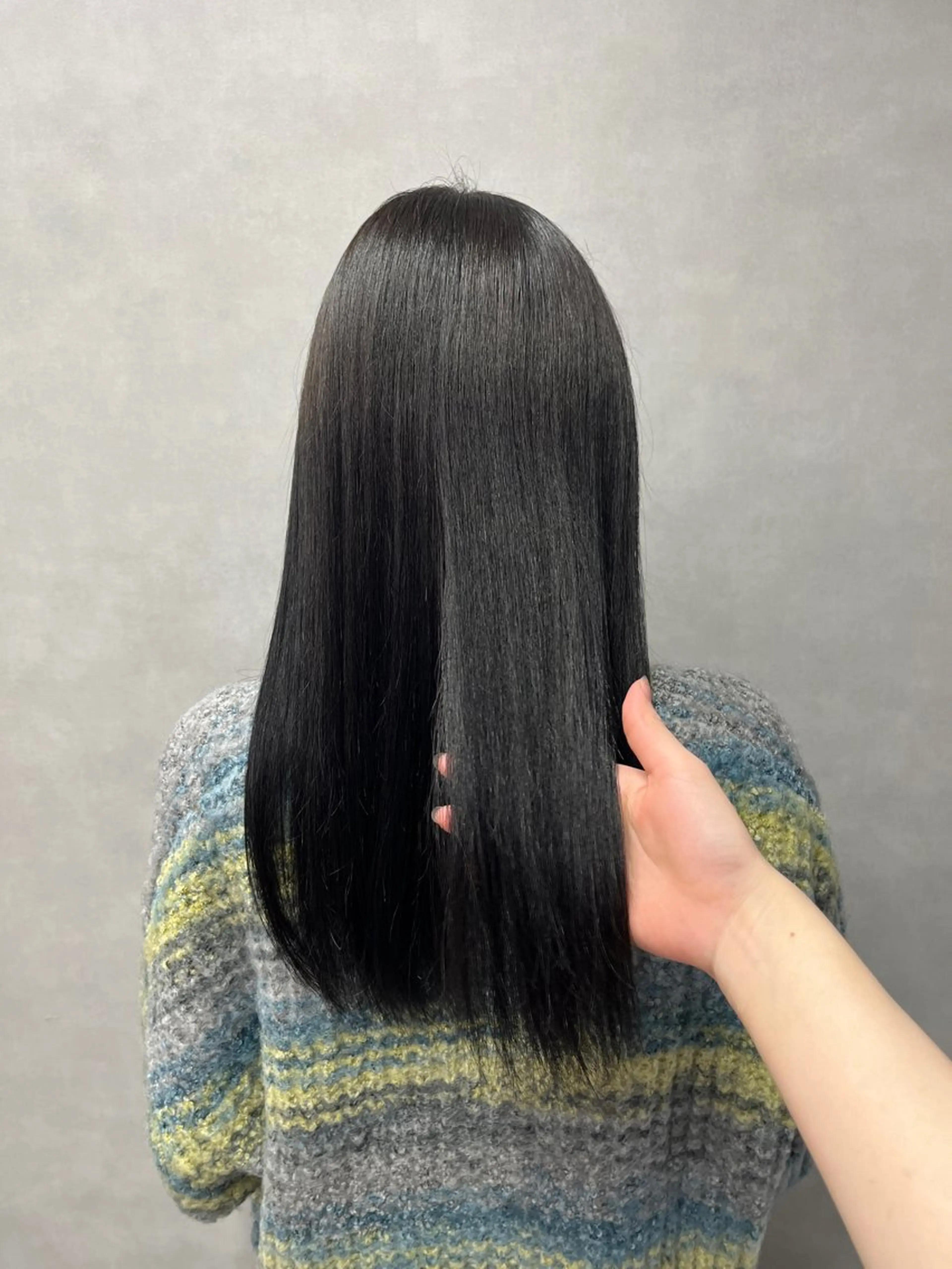 ロング 縮毛矯正 【透明感カラー‎✨】 中島日菜のヘアスタイル