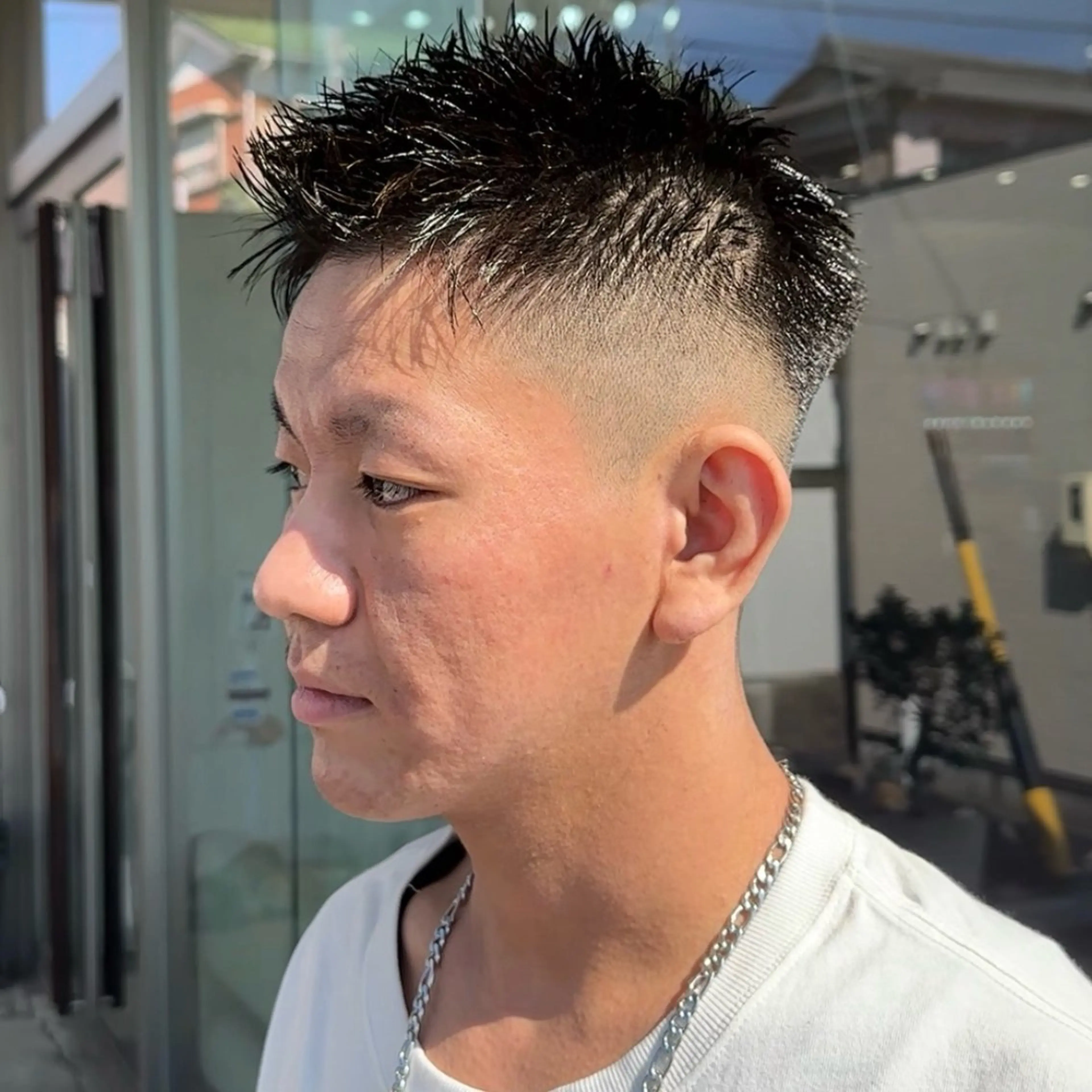 ショート カラー パーマ メンズ メンズブリーチ メンズハイライト メンズパーマ スペインカール スパイキーショート Gain KAKKY 千種/池下駅3分のヘアスタイル