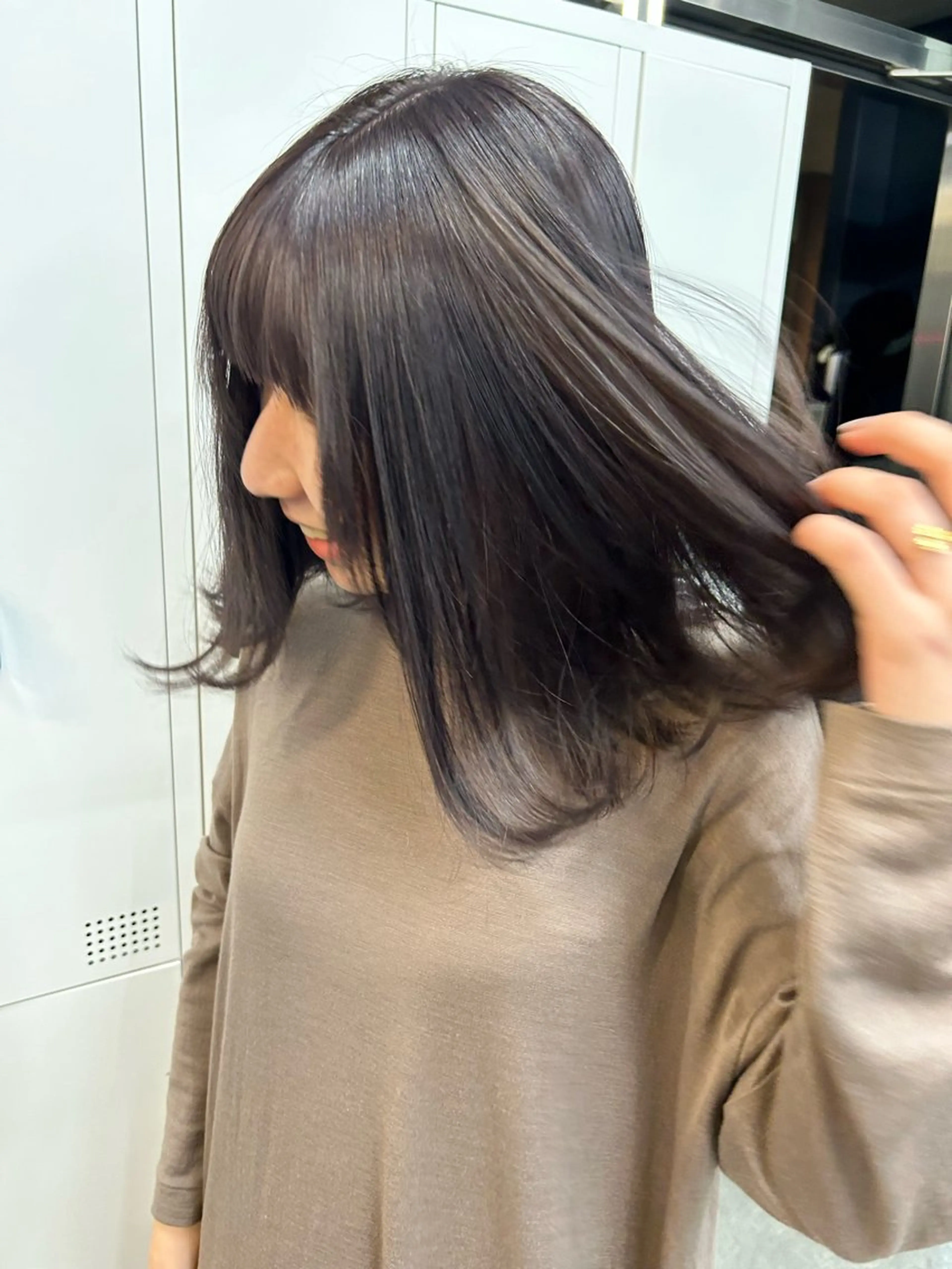 ミディアム 女性らしいモテヘア 韓国ヘアhikariのヘアスタイル