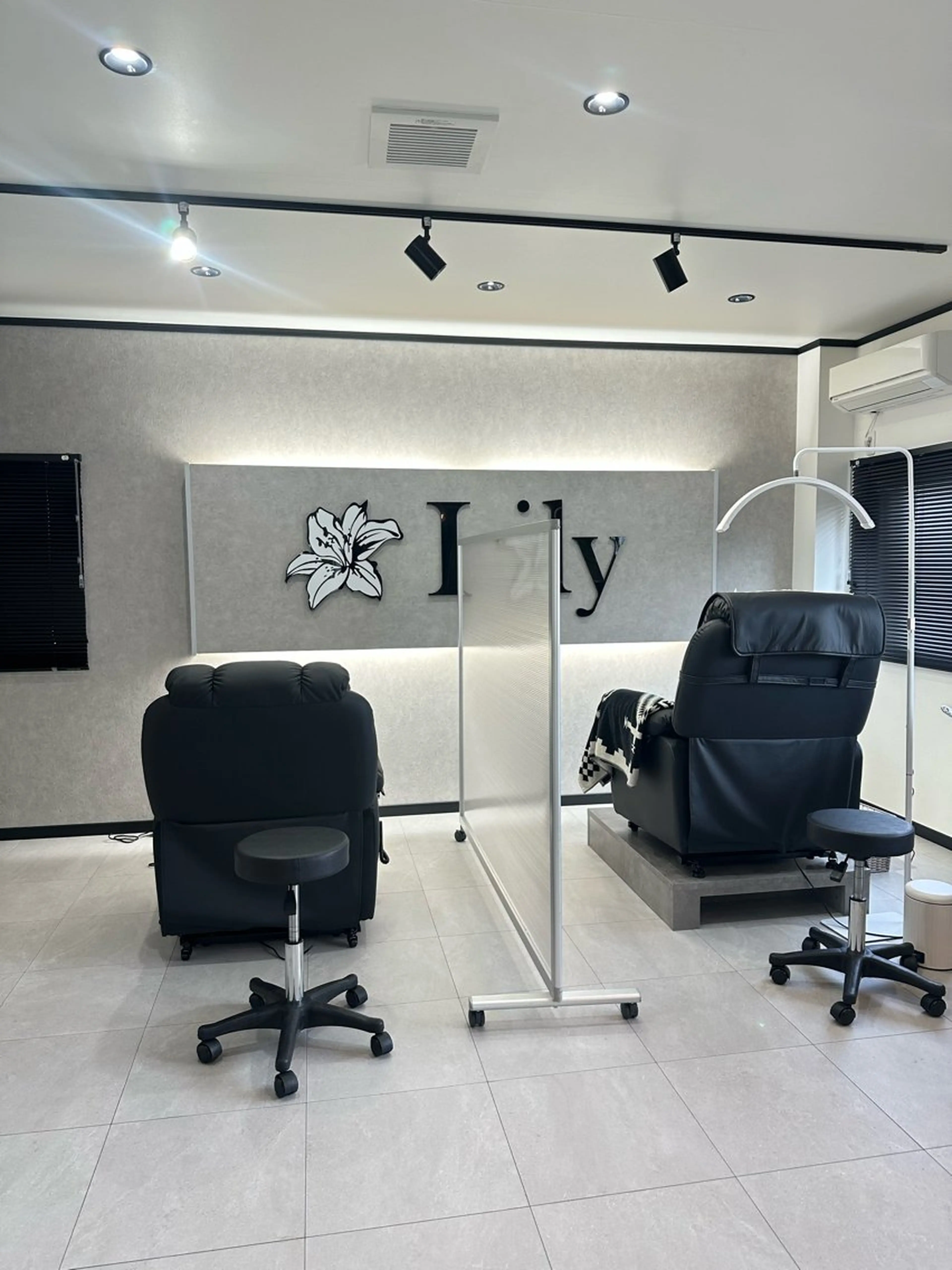 マツエク・マツパ Lily 竹前のネイルデザイン