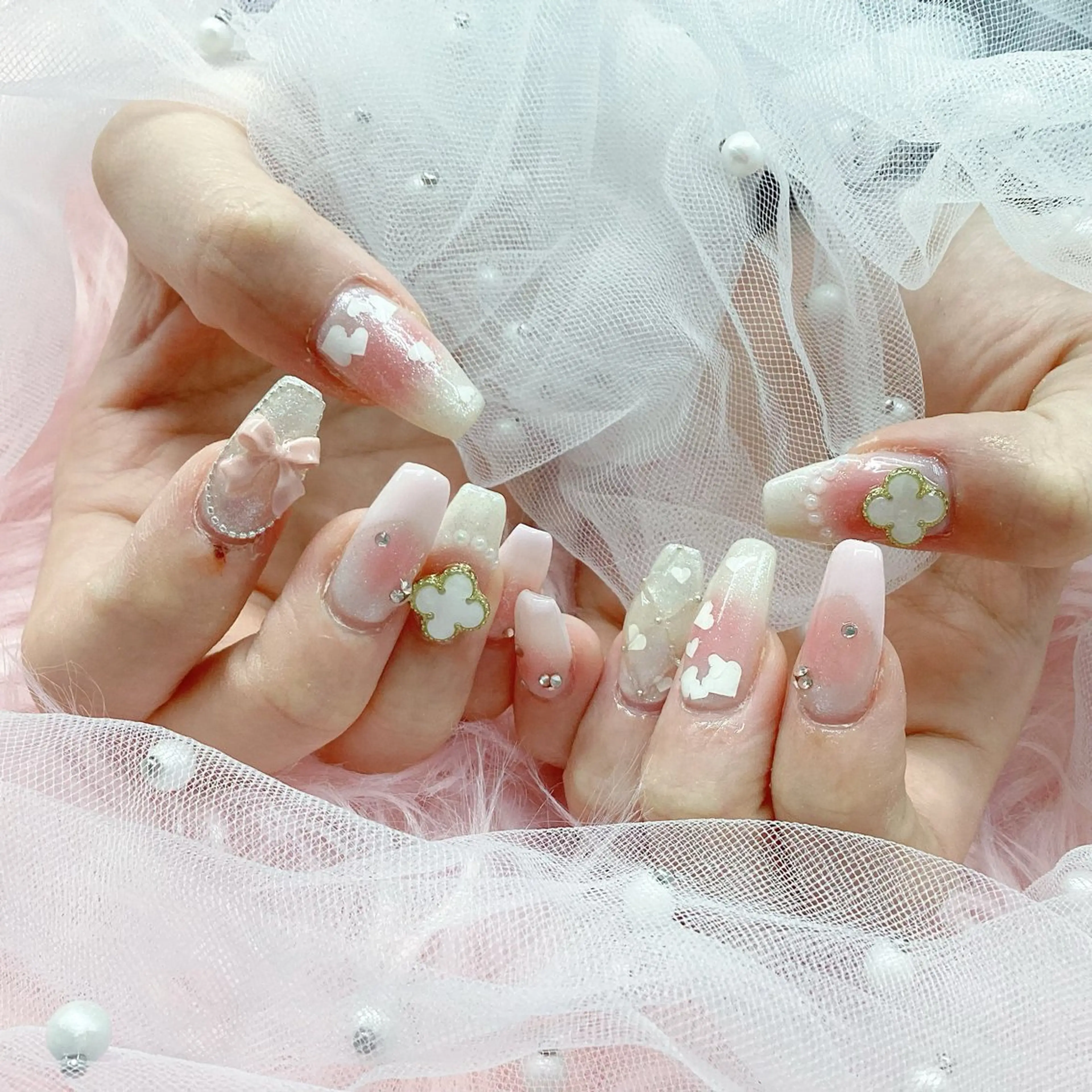 ネイル パーツ全部¥110 サロンミミのネイルデザイン