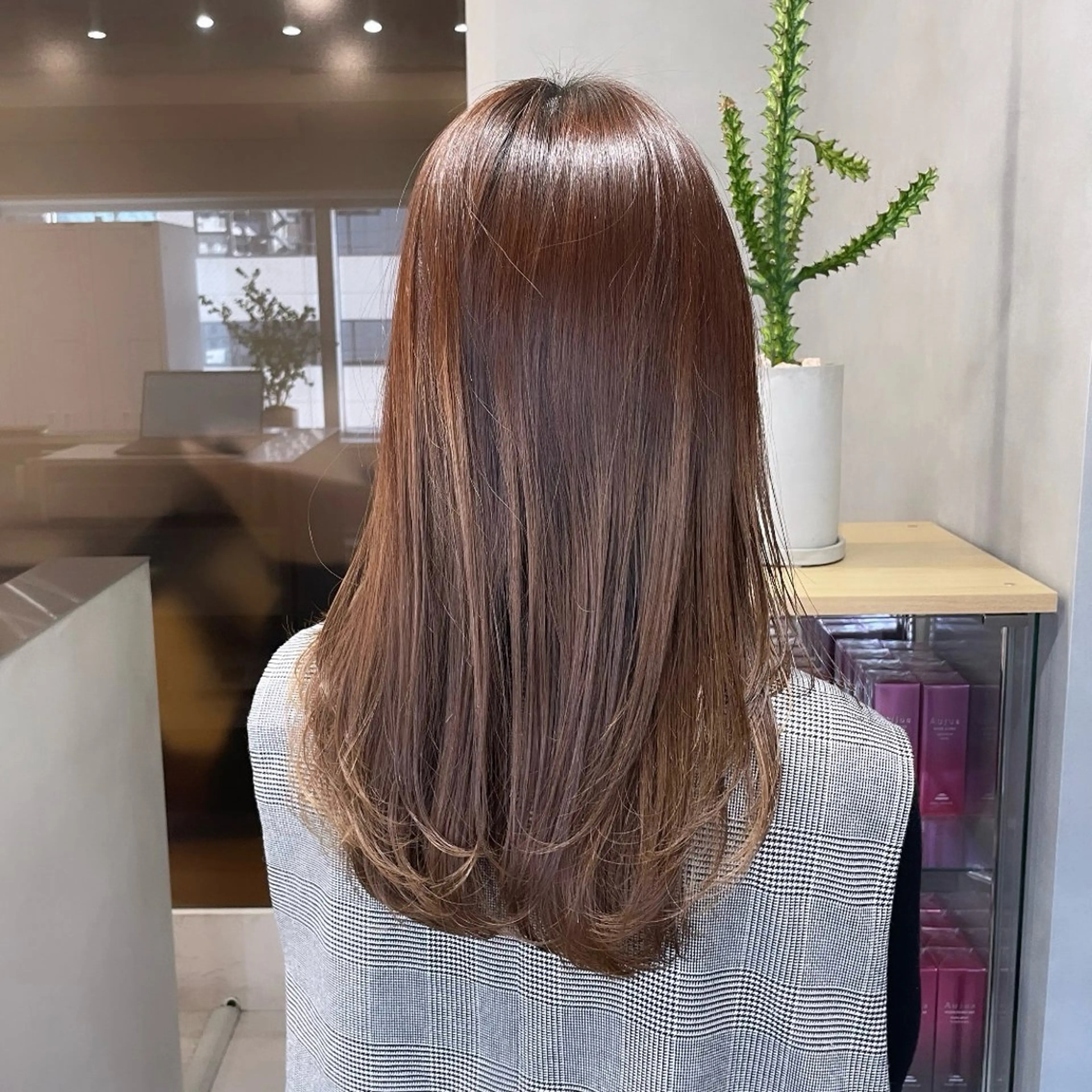 セミロング レイヤーカット カット Rui/透明感カラー 暖色/レイヤーカットのヘアスタイル