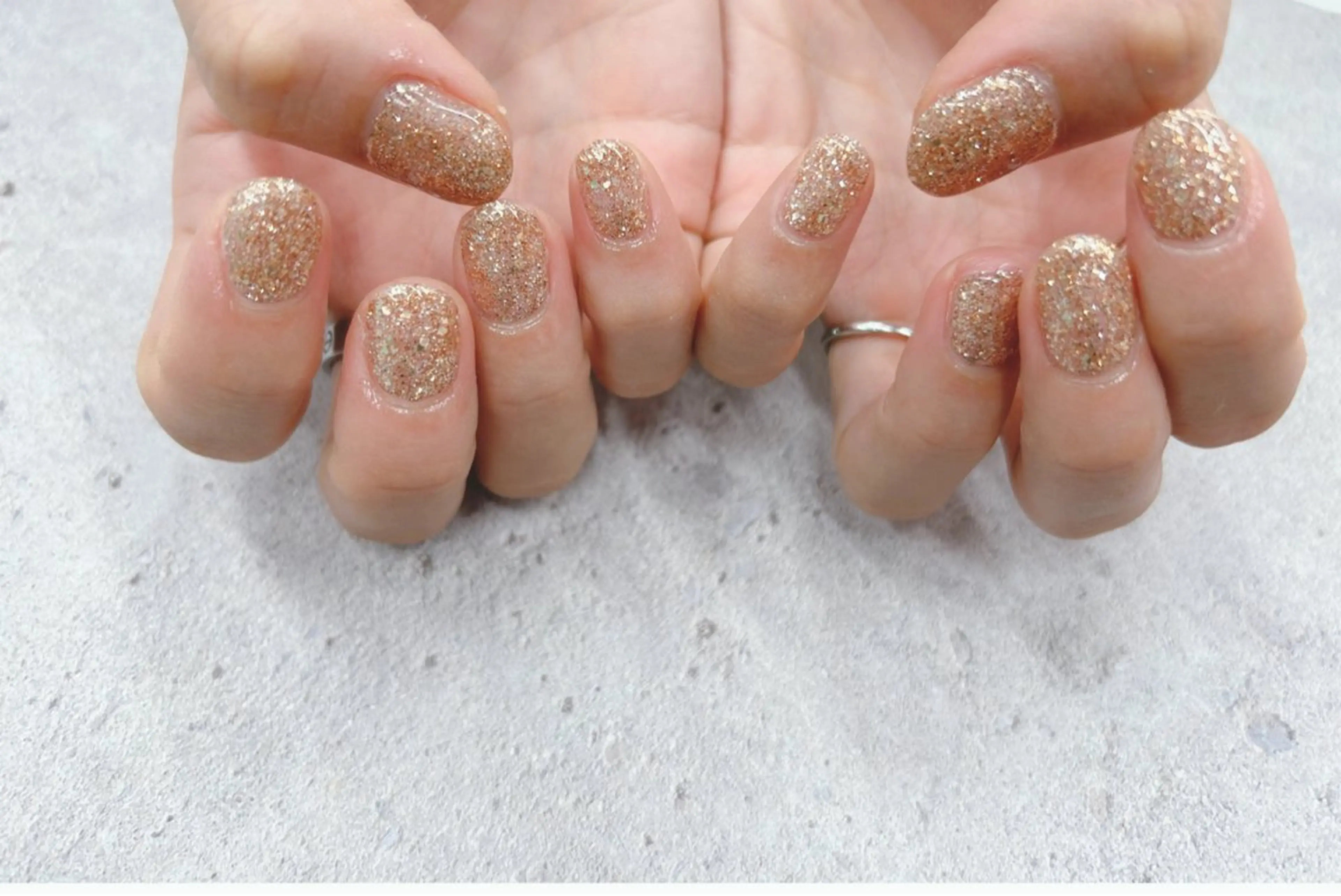 ネイル ラメ(グリッター) ハンドネイル Nail Salon agré所属・agré ネイルサロン アグレのネイルデザイン