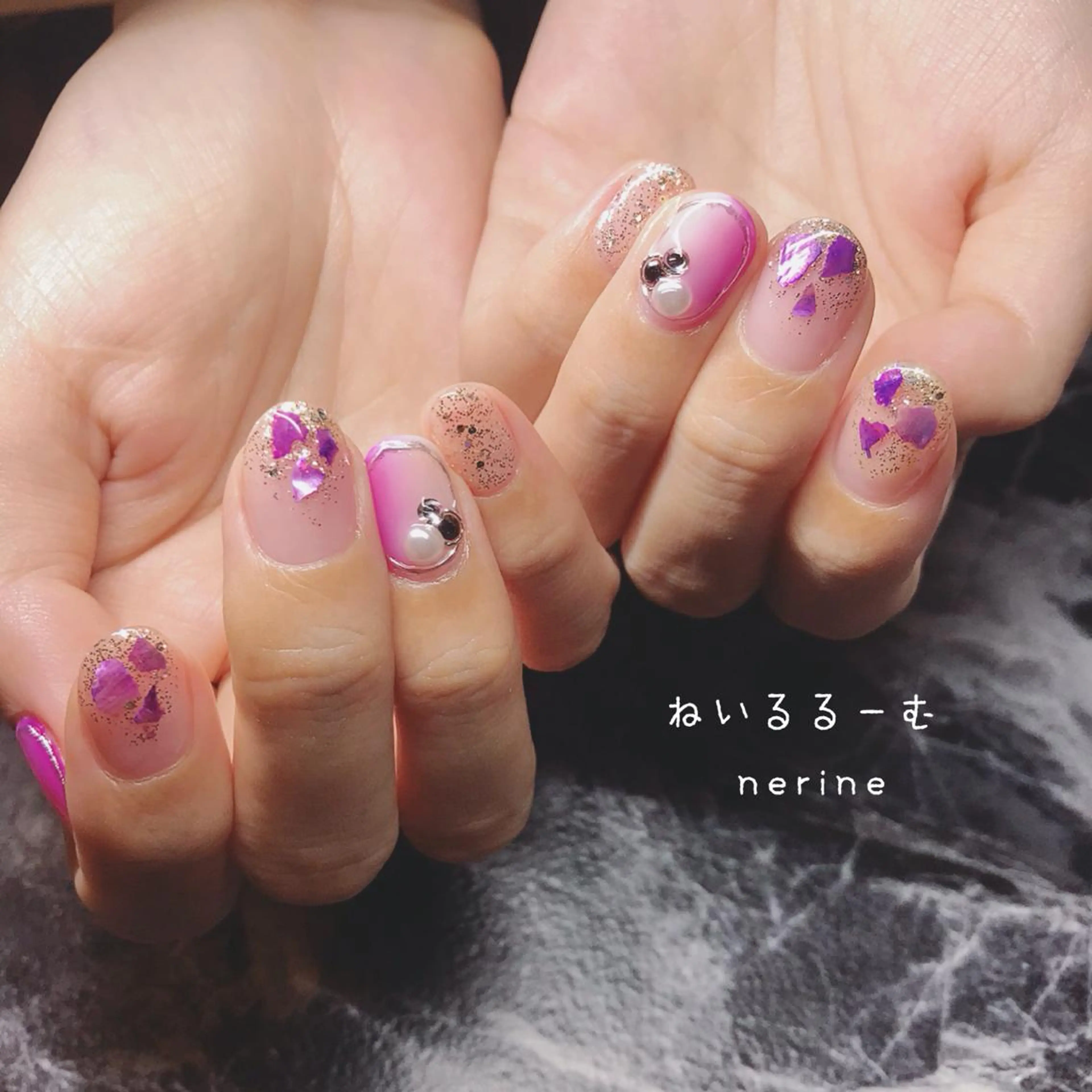 ネイル フットネイル ジェルネイル ニュアンスネイル シンプルネイル ストーンネイル NAILST Naomiのネイルデザイン