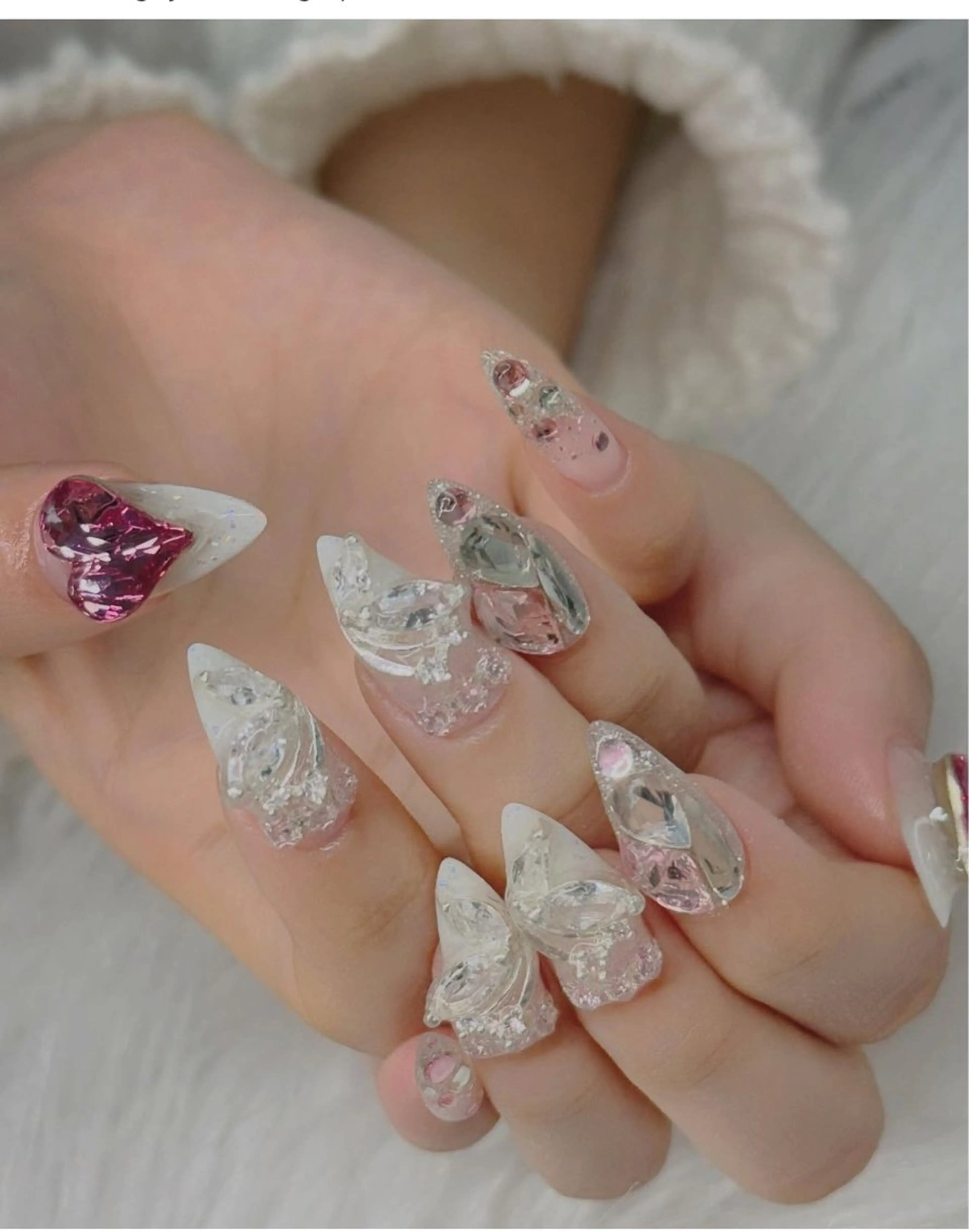 ネイル ハンドネイル Lyna 池袋のネイルデザイン