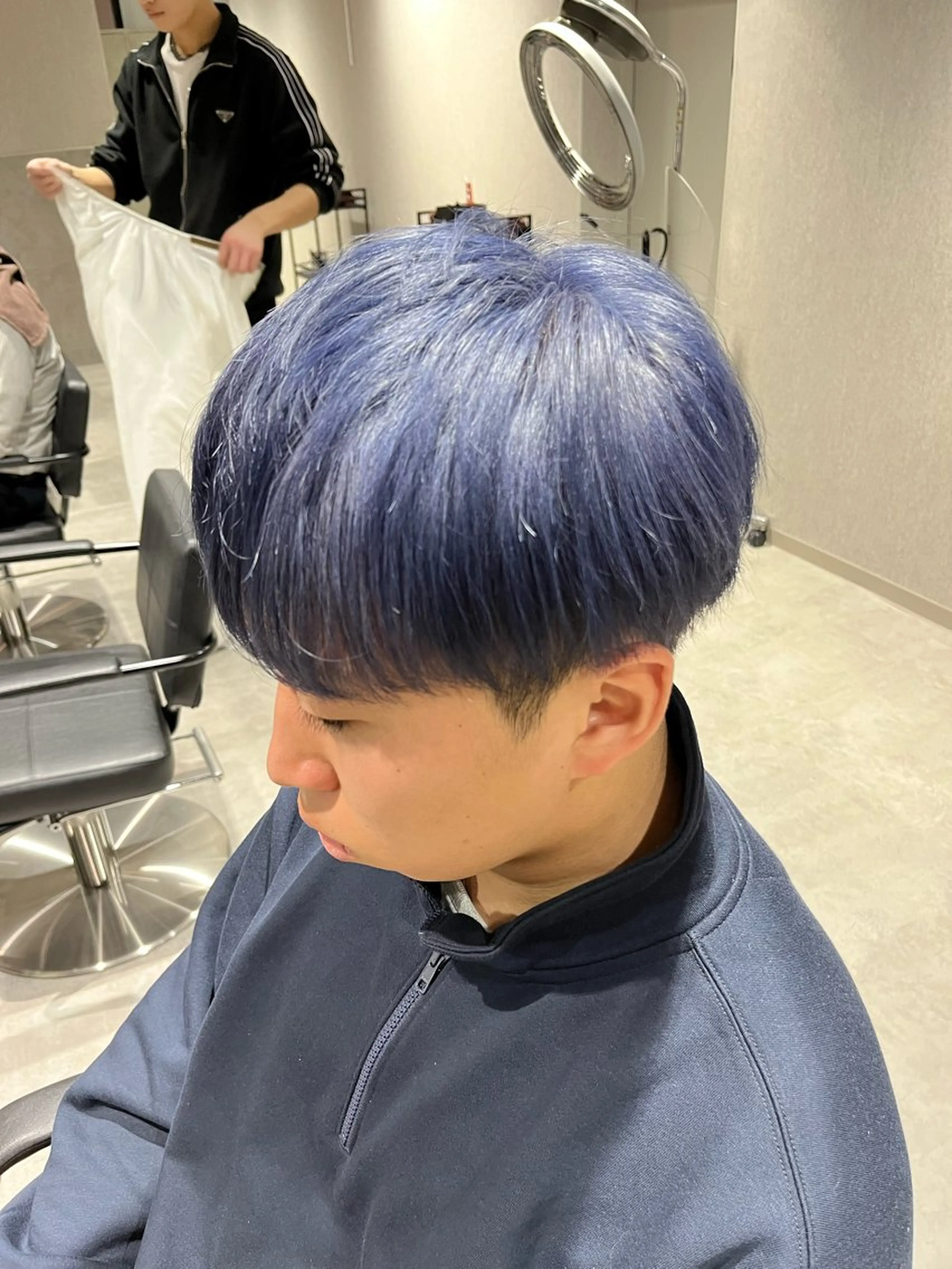ショート カラー メンズ メンズブリーチ ブリーチ ブルーカラー ラベンダーカラー シルバー 【センターパート/ マッシュ】ryokaのヘアスタイル