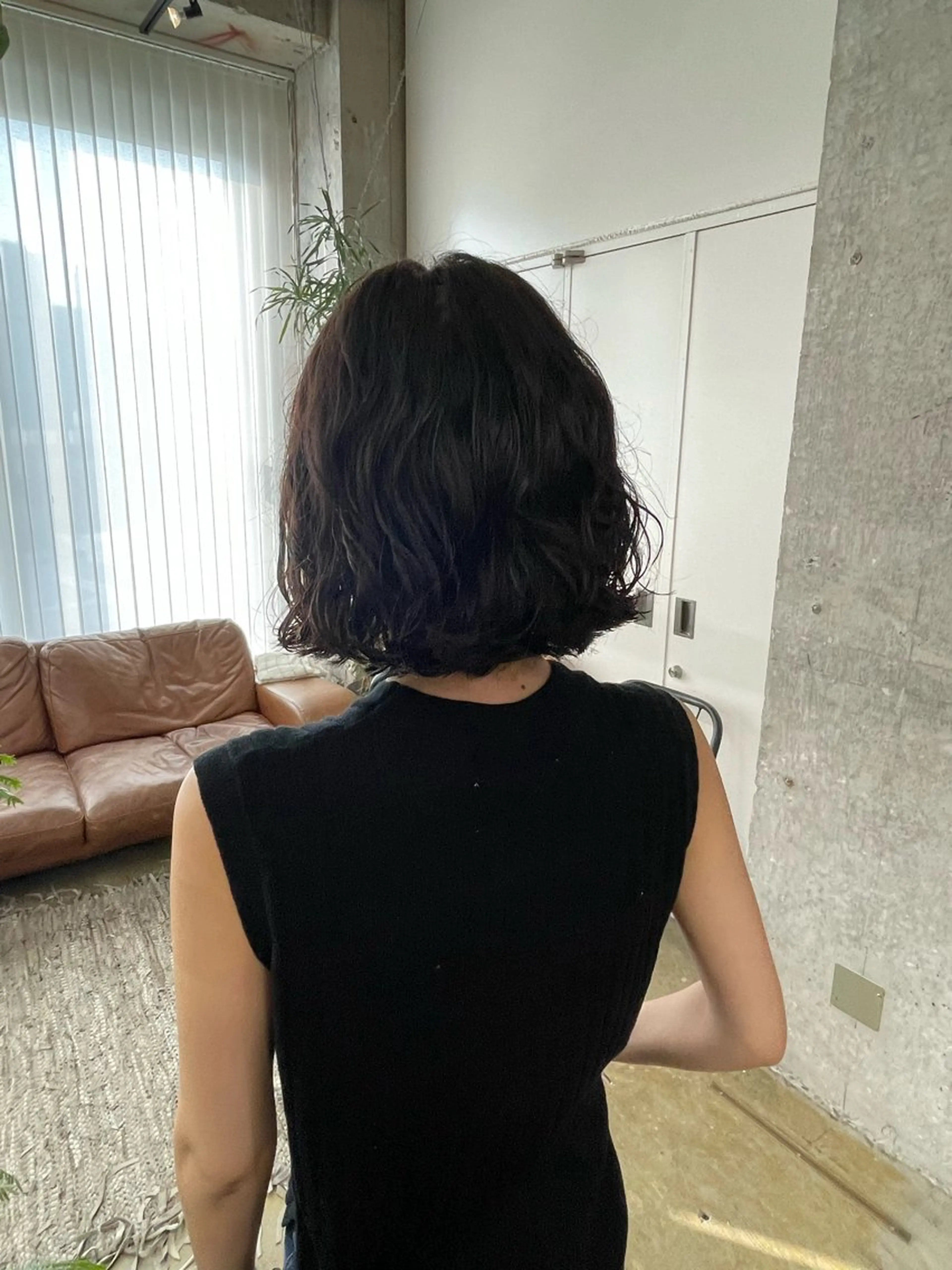 ミディアム カット ヘアカラー パーマ 鈴木瑛里／ブロンド ベージュ／男女のヘアスタイル