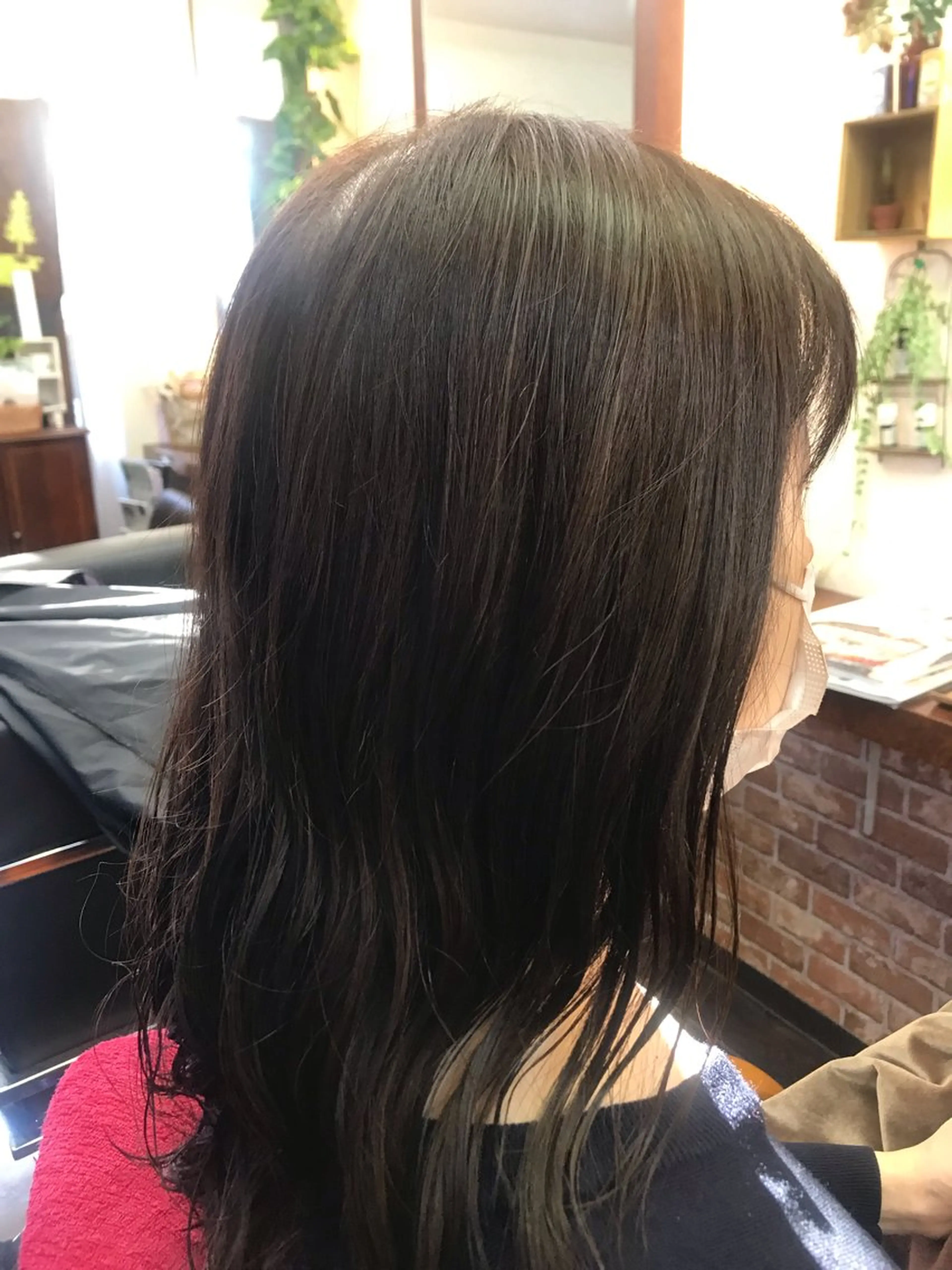 セミロング パーマ 桧山 真のヘアスタイル