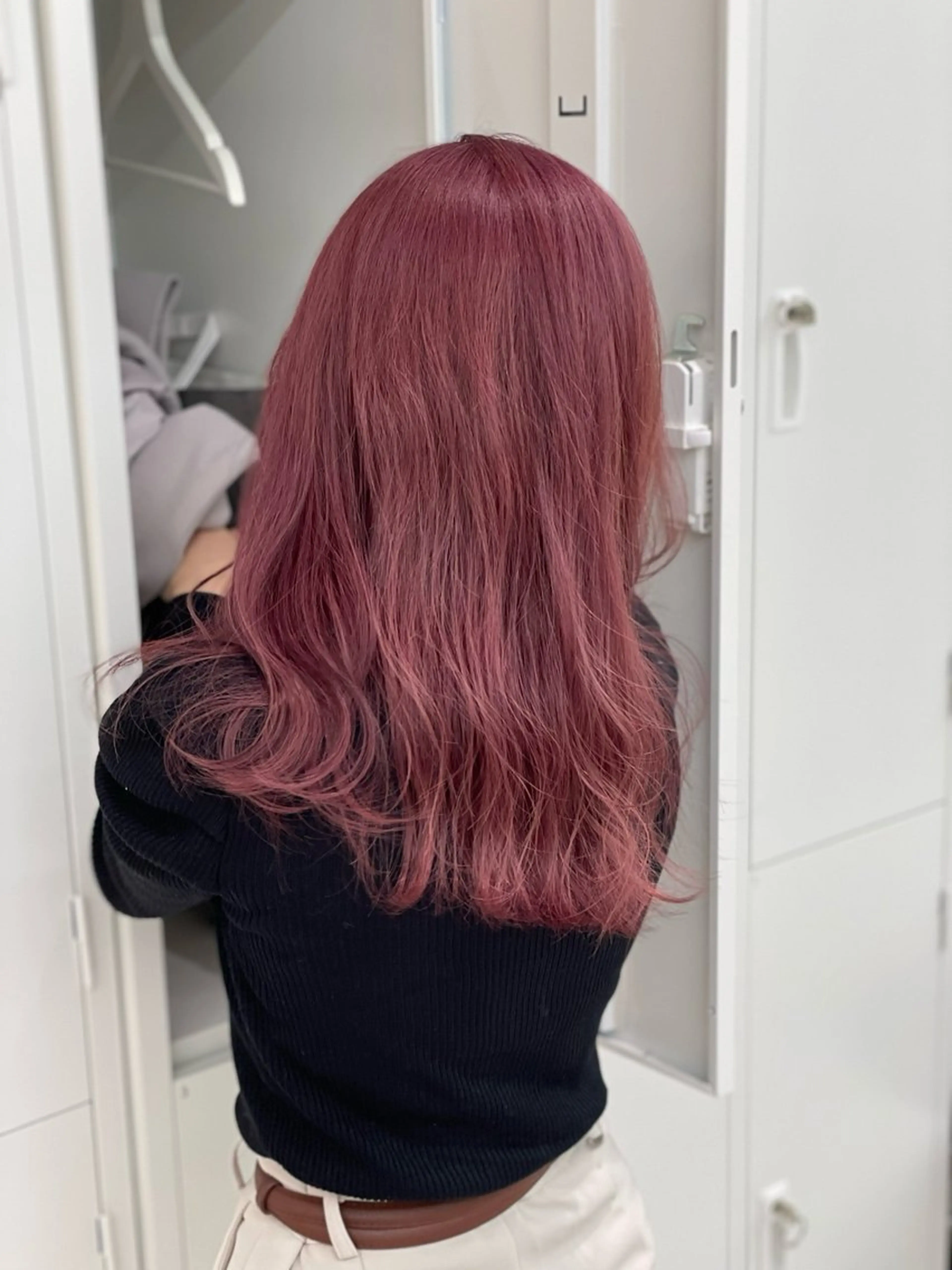 セミロング カラー バレイヤージュ ブリーチ ハイトーンカラー エクステ レイヤーカット カット ヘアカラー トリートメント ショーヤ/ブリーチ /バレイヤージュのヘアスタイル