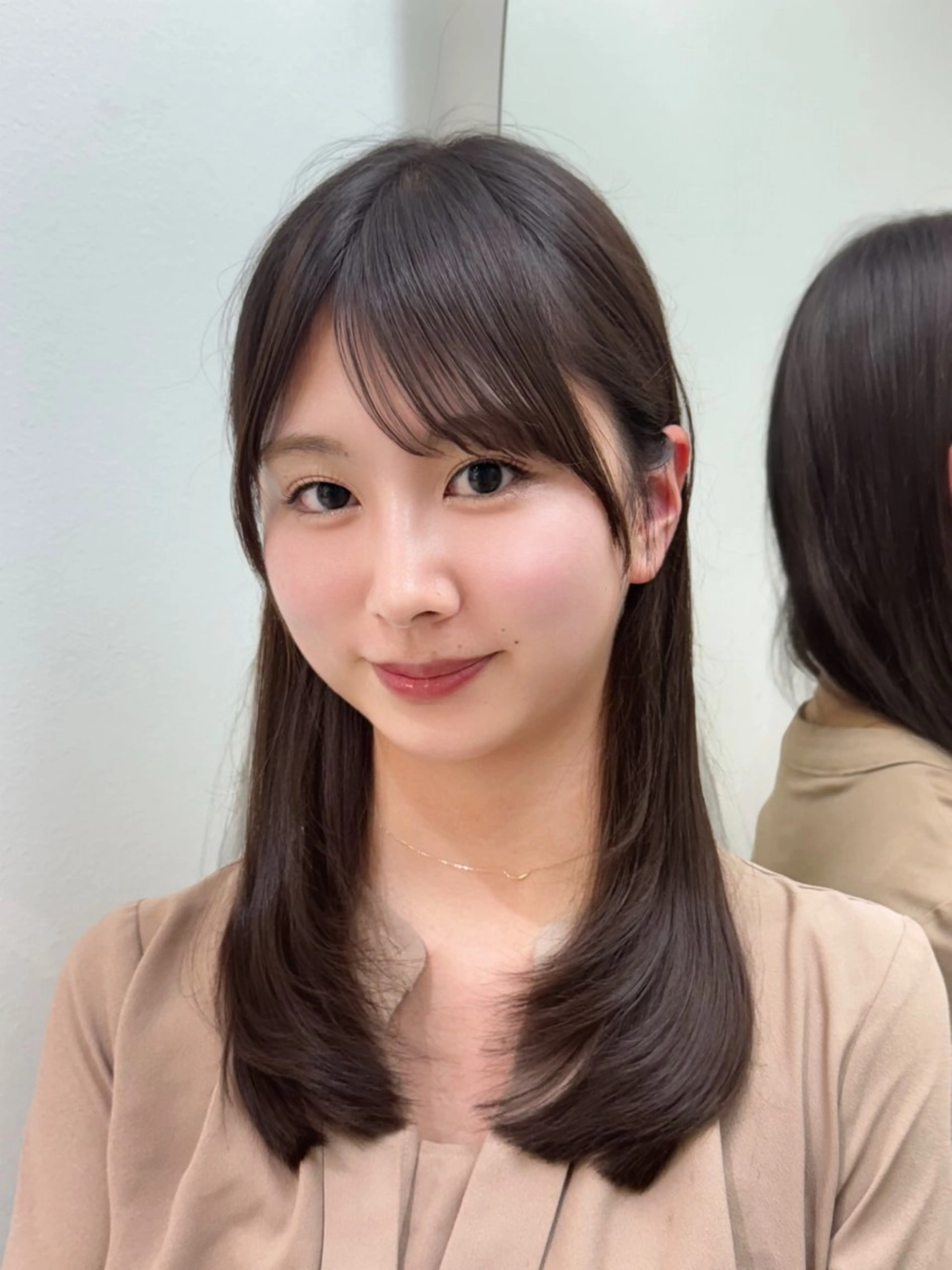 ミディアム カラー レイヤーカット カット ヘアカラー トリートメント 韓国ガーリーヘア🎀 Sayaka🤍のヘアスタイル