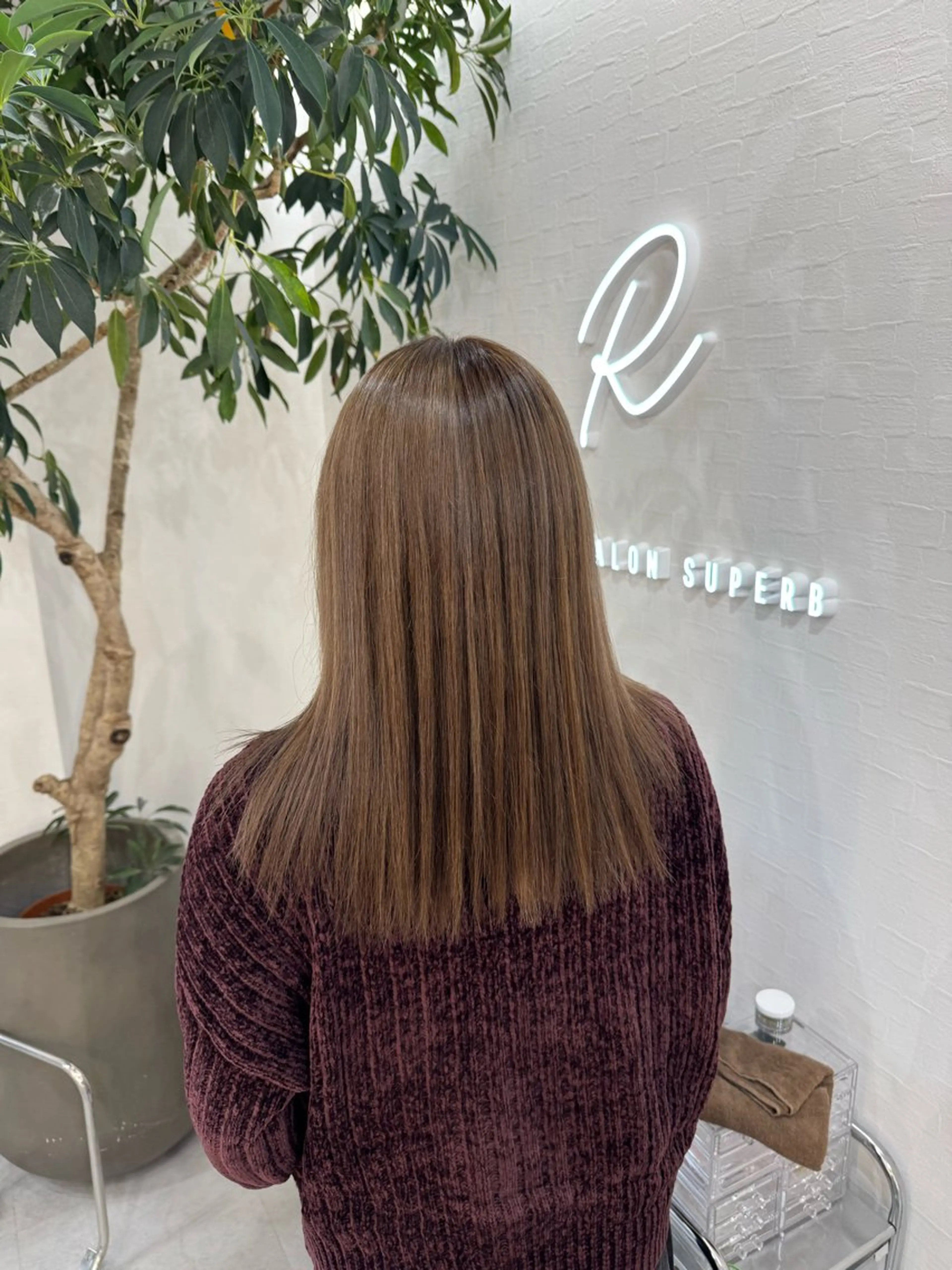 セミロング ヘアカラー R BEAUTY MAIのヘアスタイル