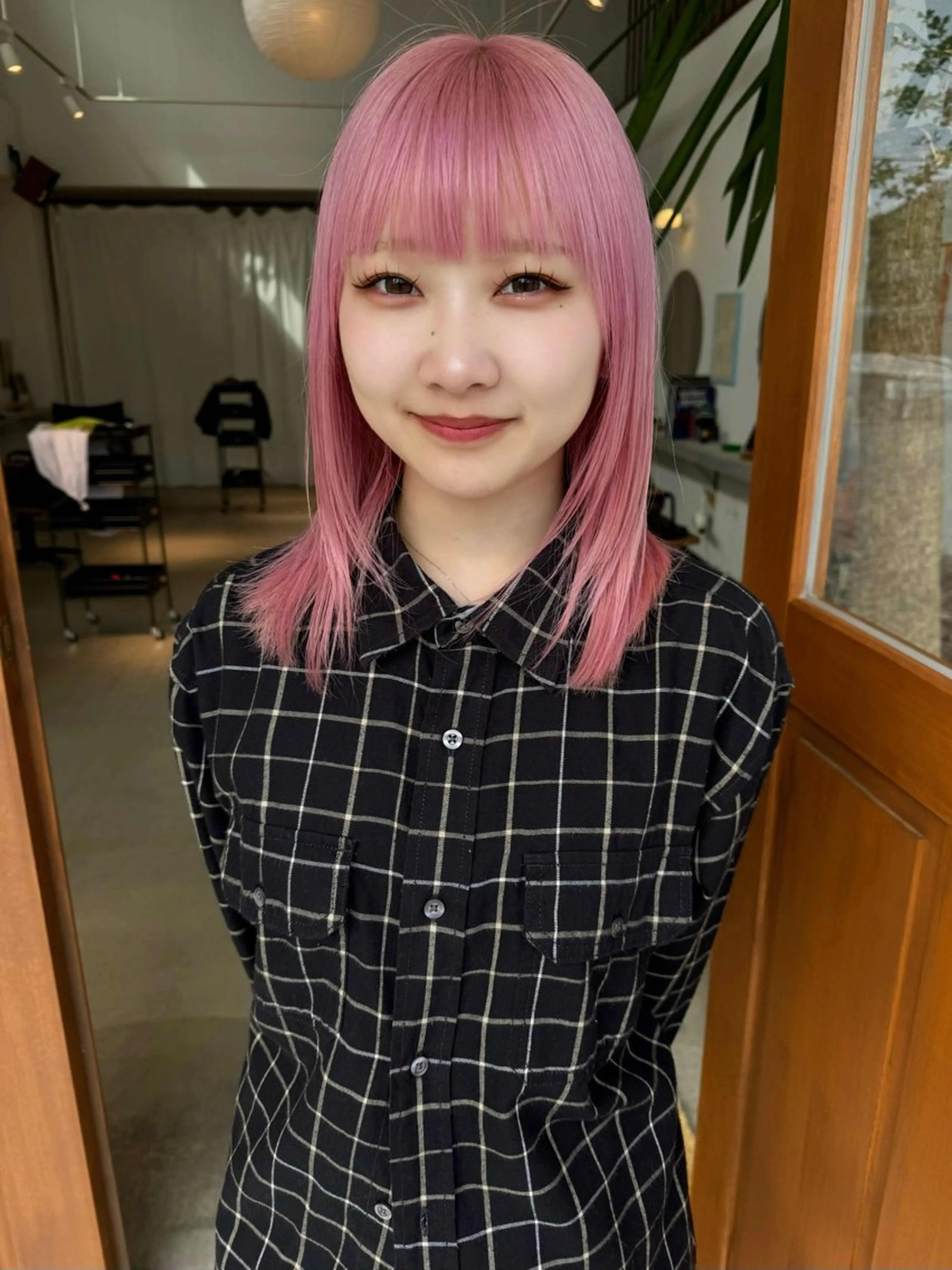 カット＋ケアブリーチ＋プレミアムケアカラーの写真