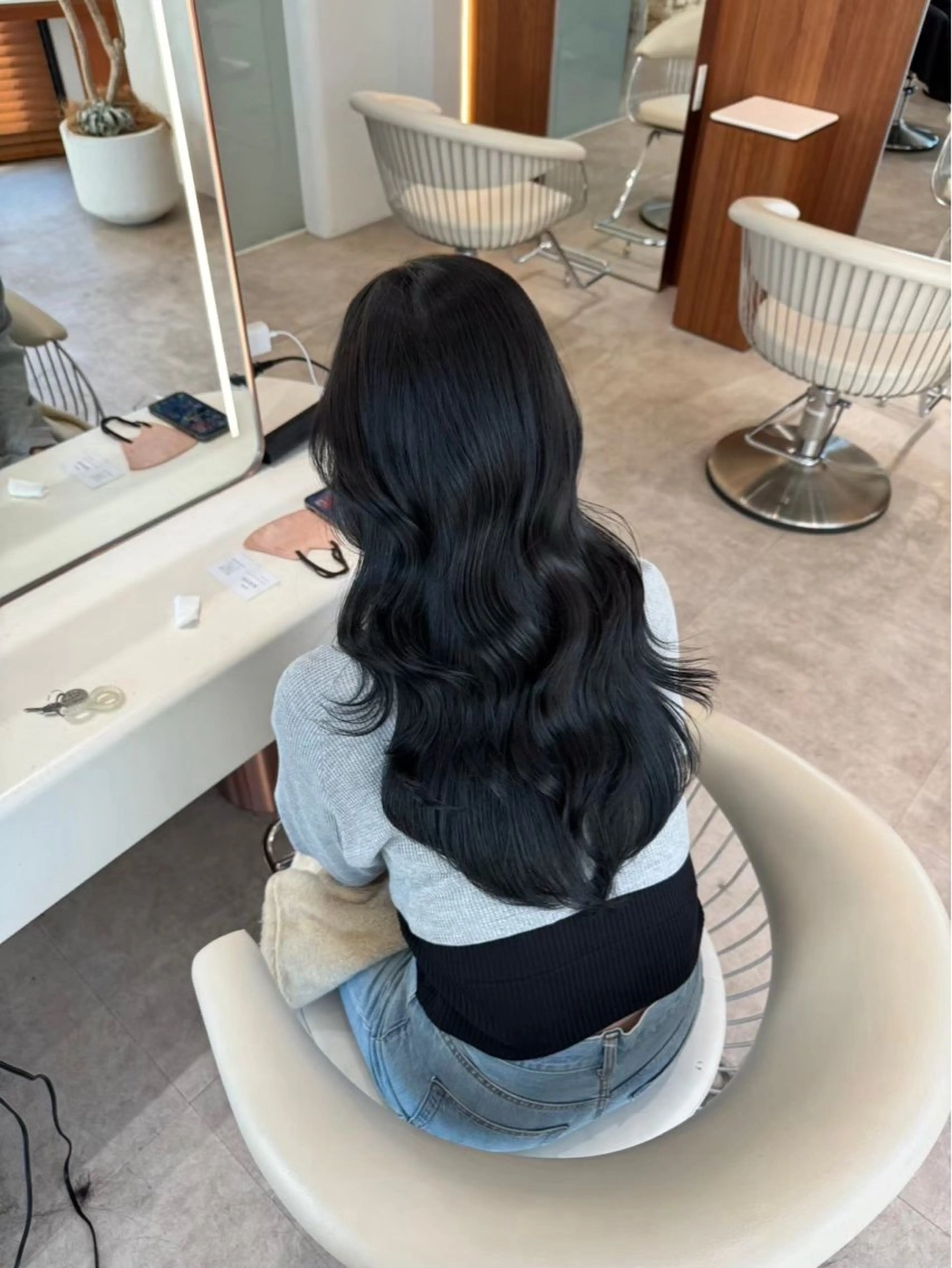 セミロング カラー 渋谷／透明感カラー kuttiのヘアスタイル