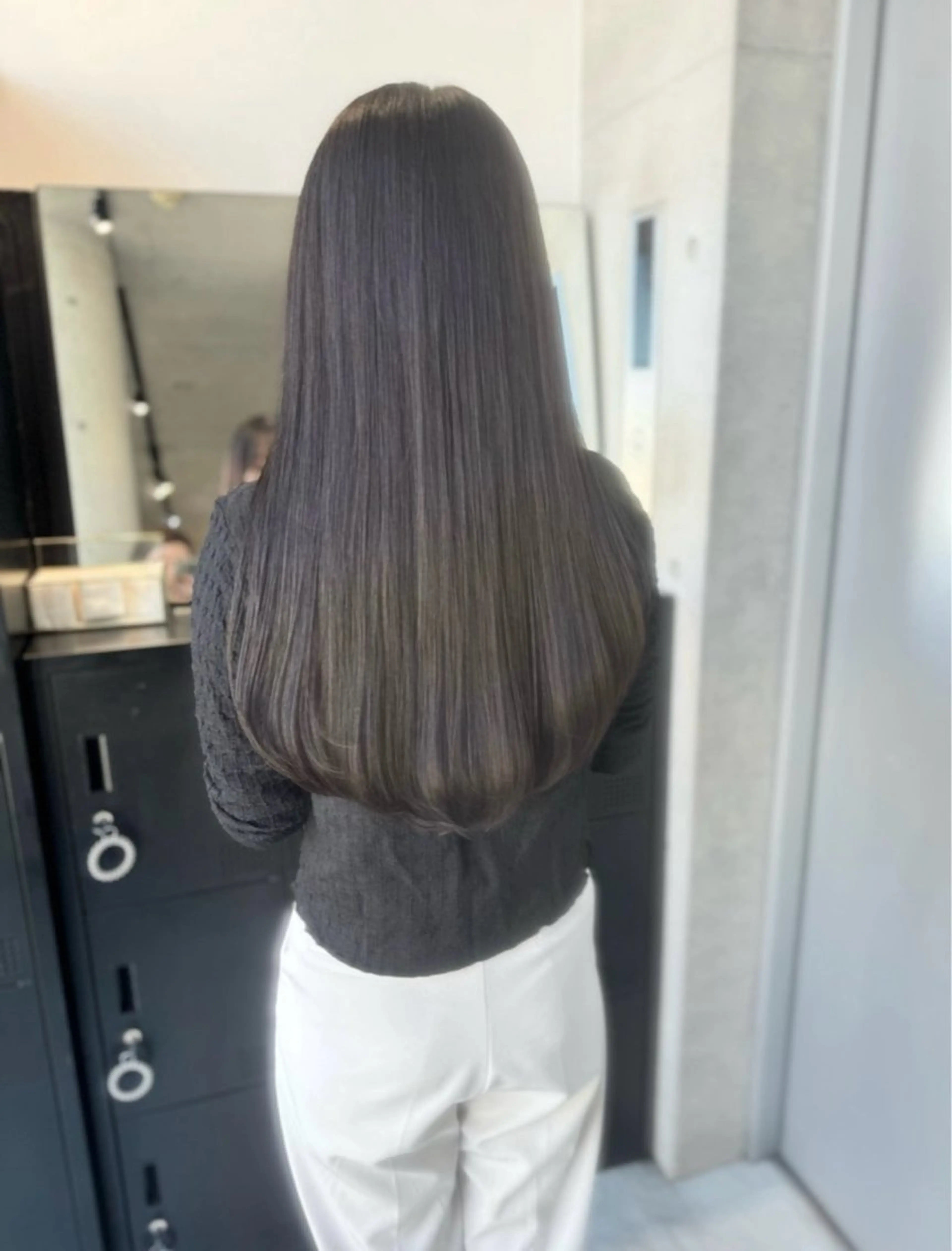 ロング カラー パーマ ヘアアレンジ カット ヘアカラー トリートメント ヘアセット 透明感/オリーブ/ グレージュ/YUKAのヘアスタイル