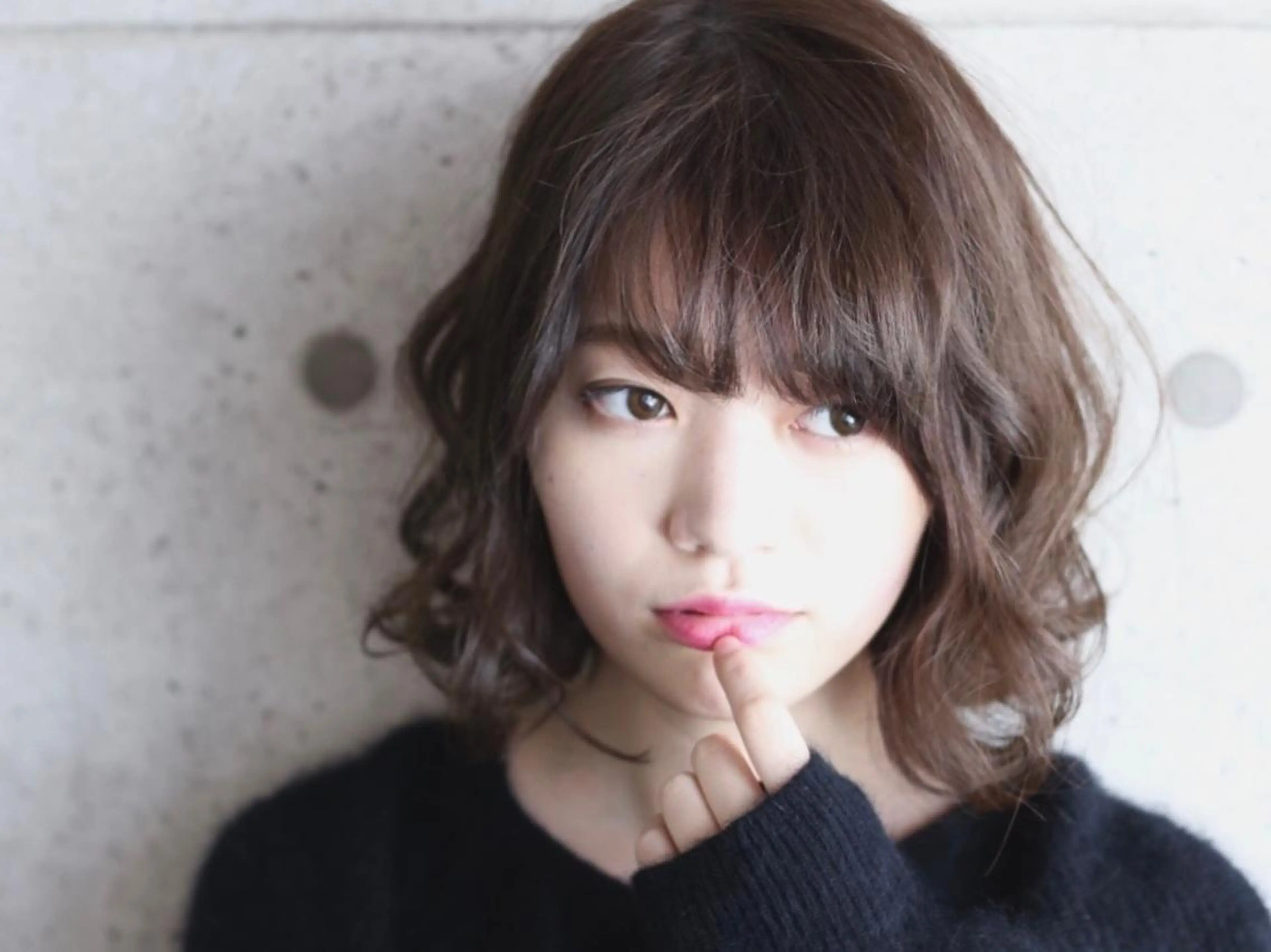 ミディアム カラー 林 美佑のヘアスタイル