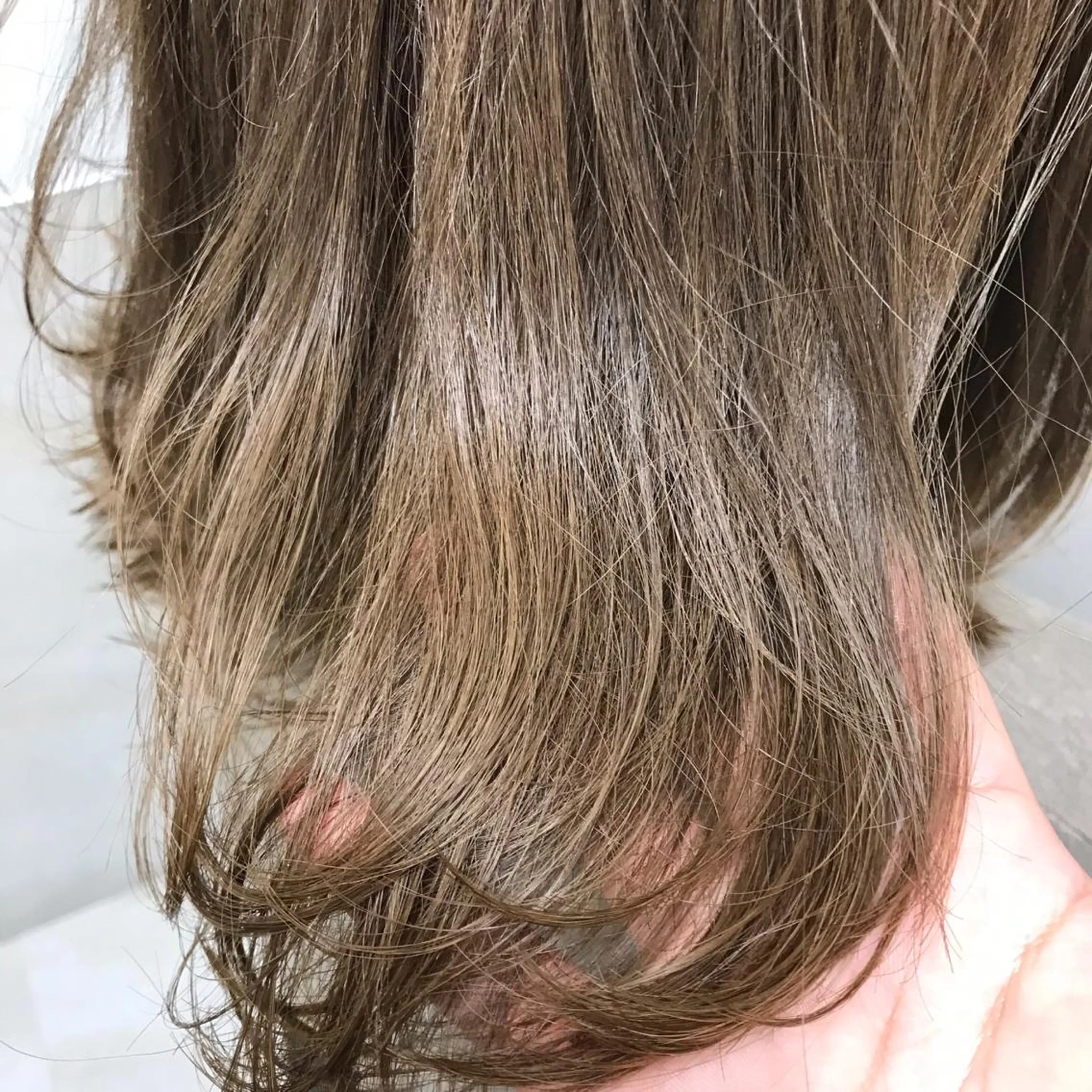 セミロング カラー ブリーチ ere hair salonのヘアスタイル