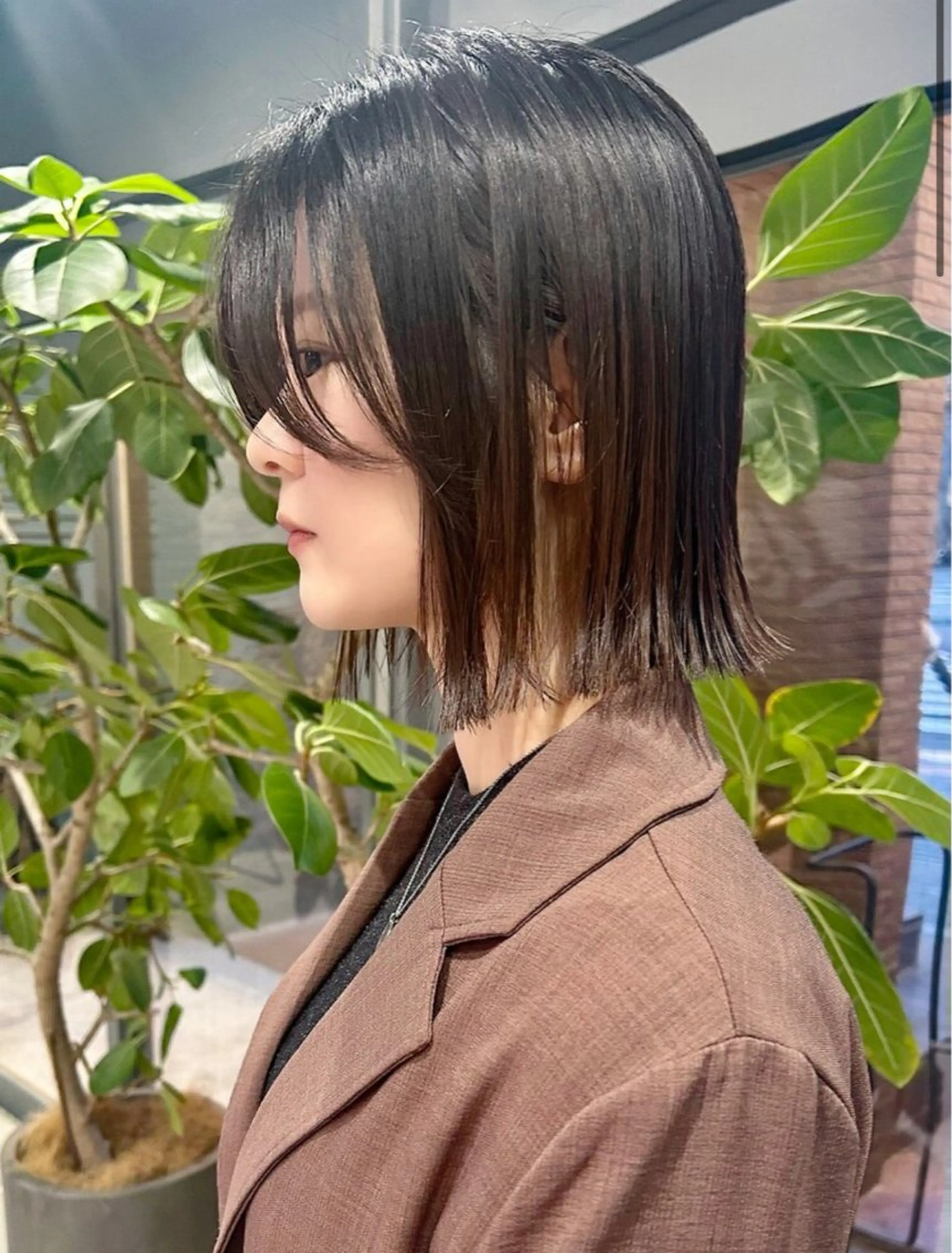 ショート ボブ 外ハネヘア カット トリートメント 伊藤 優里のヘアスタイル