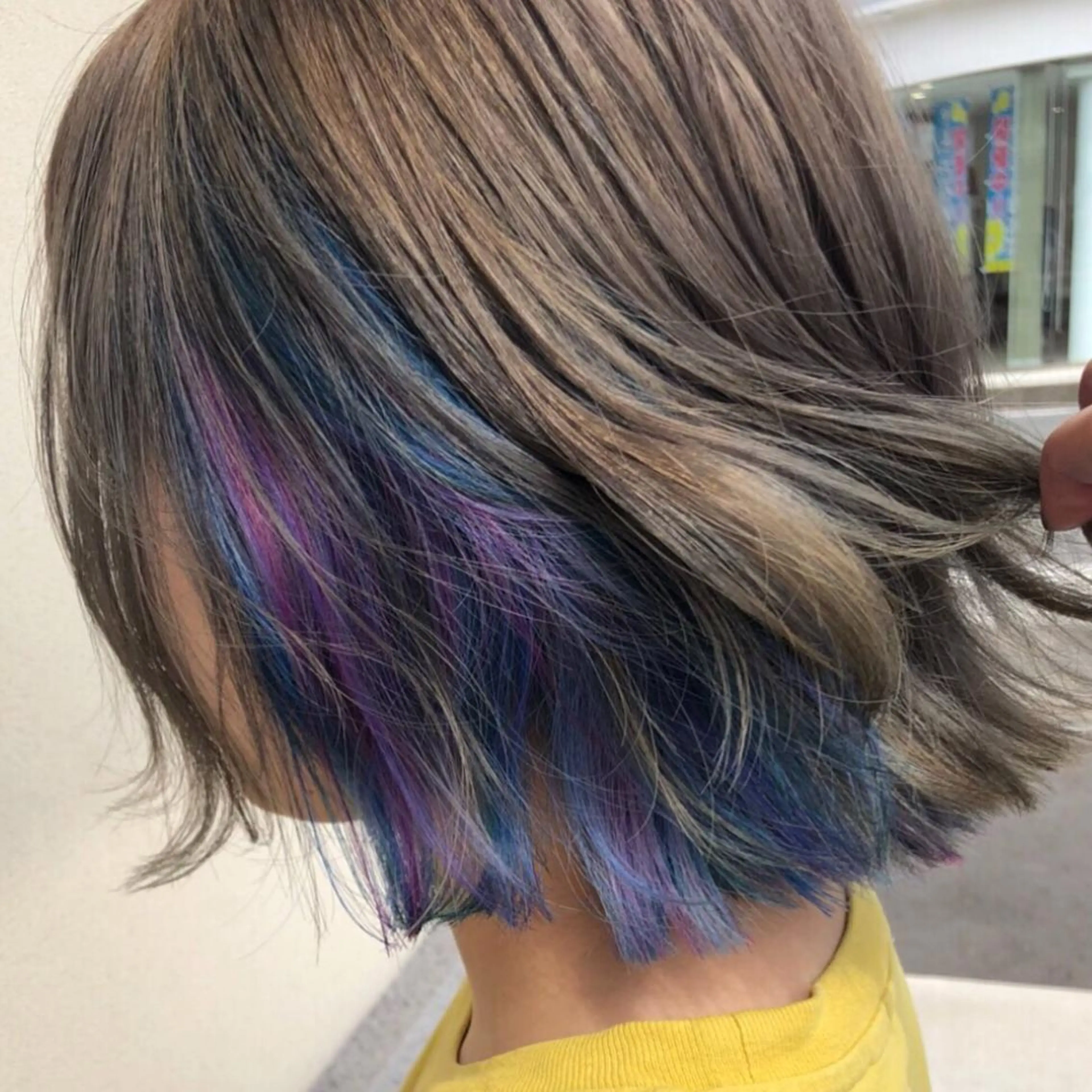 ミディアム カラー ブリーチ ユニコーンカラー 大石 陽菜のヘアスタイル