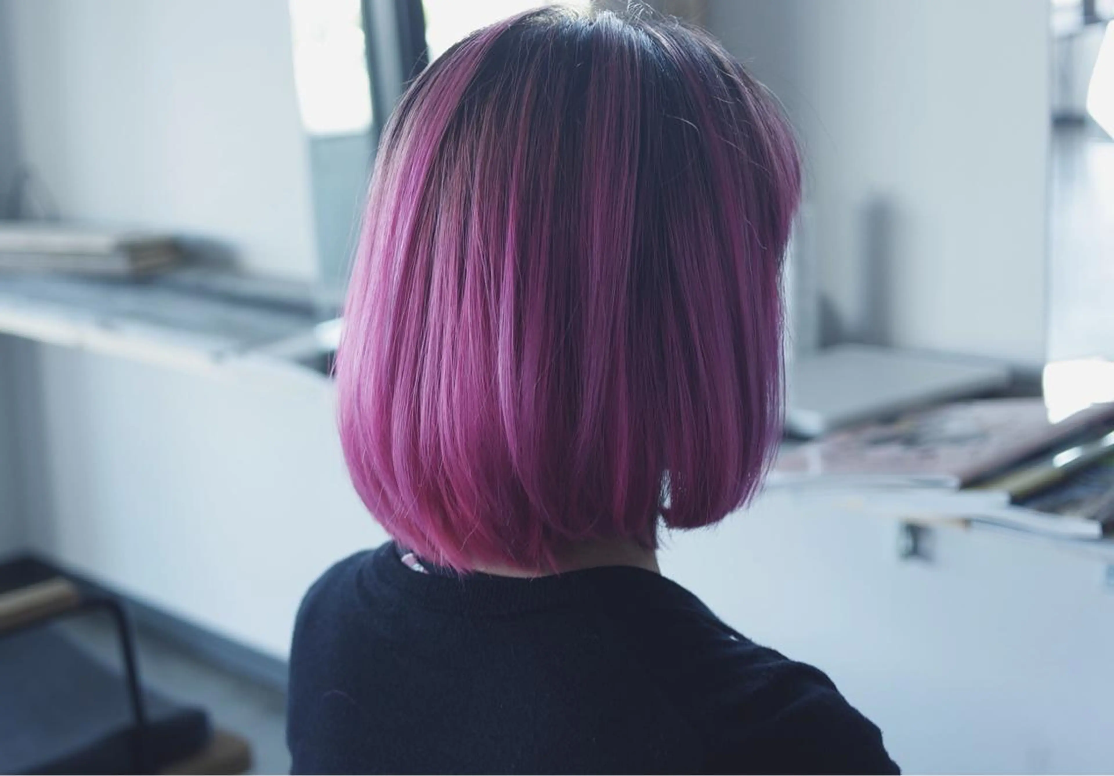 ミディアム カラー クセ毛お悩みの方 四宮桂佑のヘアスタイル