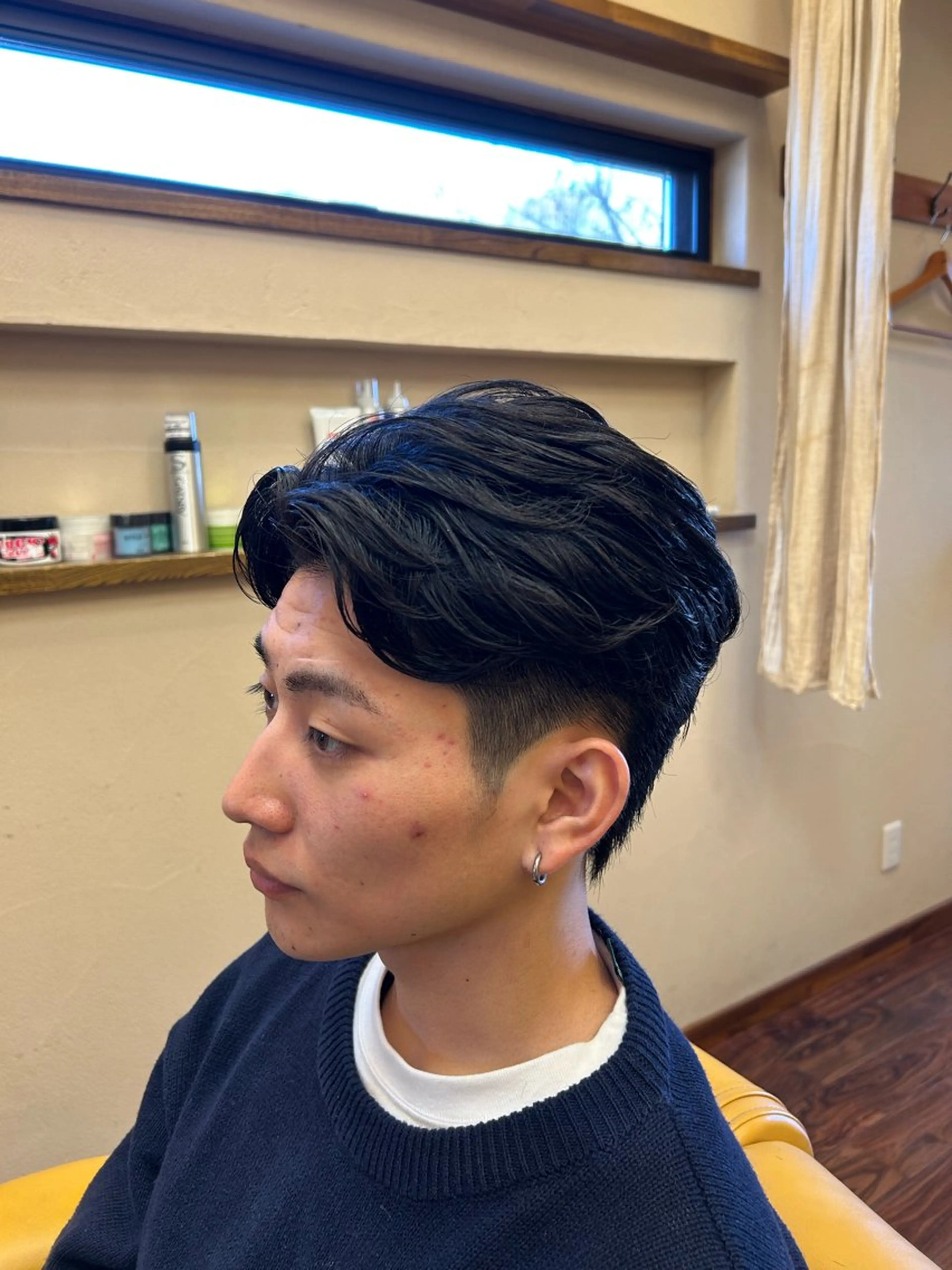 ミディアム メンズ センターパート マスダ コウのヘアスタイル