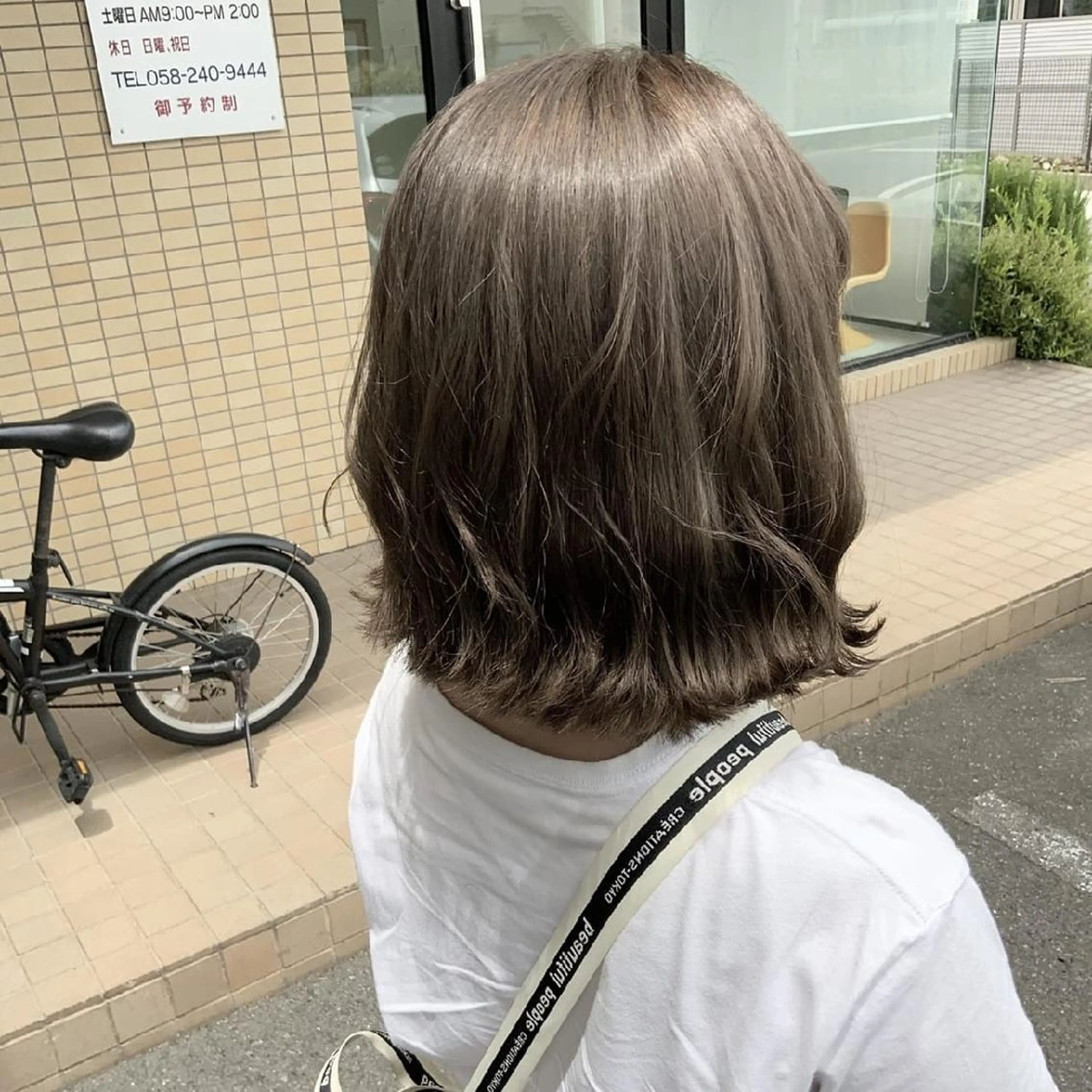 カラー グレージュ ヘアカラー トリートメント 堀 望美のヘアスタイル