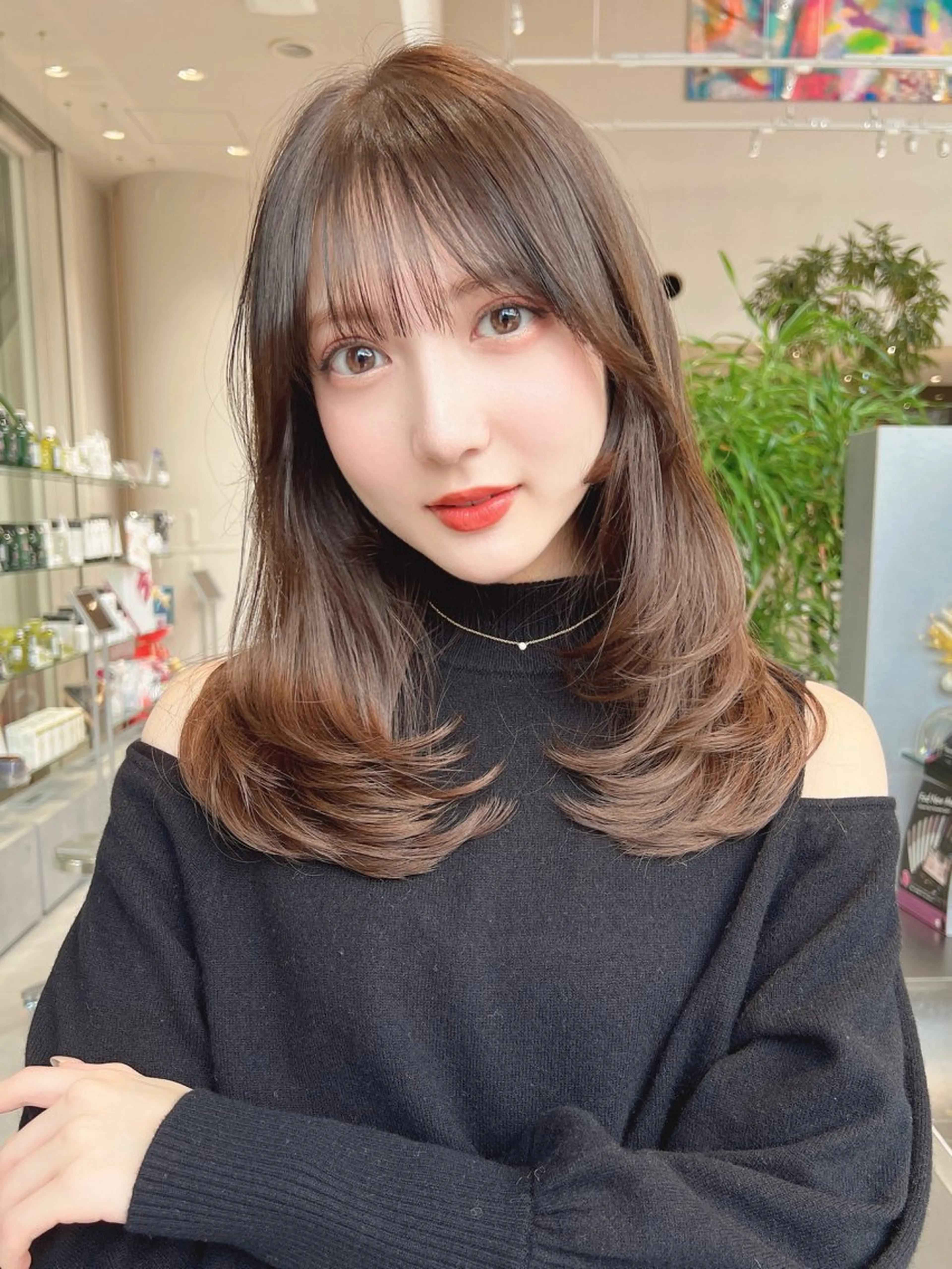 ミディアム カラー オリーブカラー レイヤーカット youres  hair恵比寿本店所属・小山潤/韓国レイヤー /ヘアケアマイスターのヘアスタイル