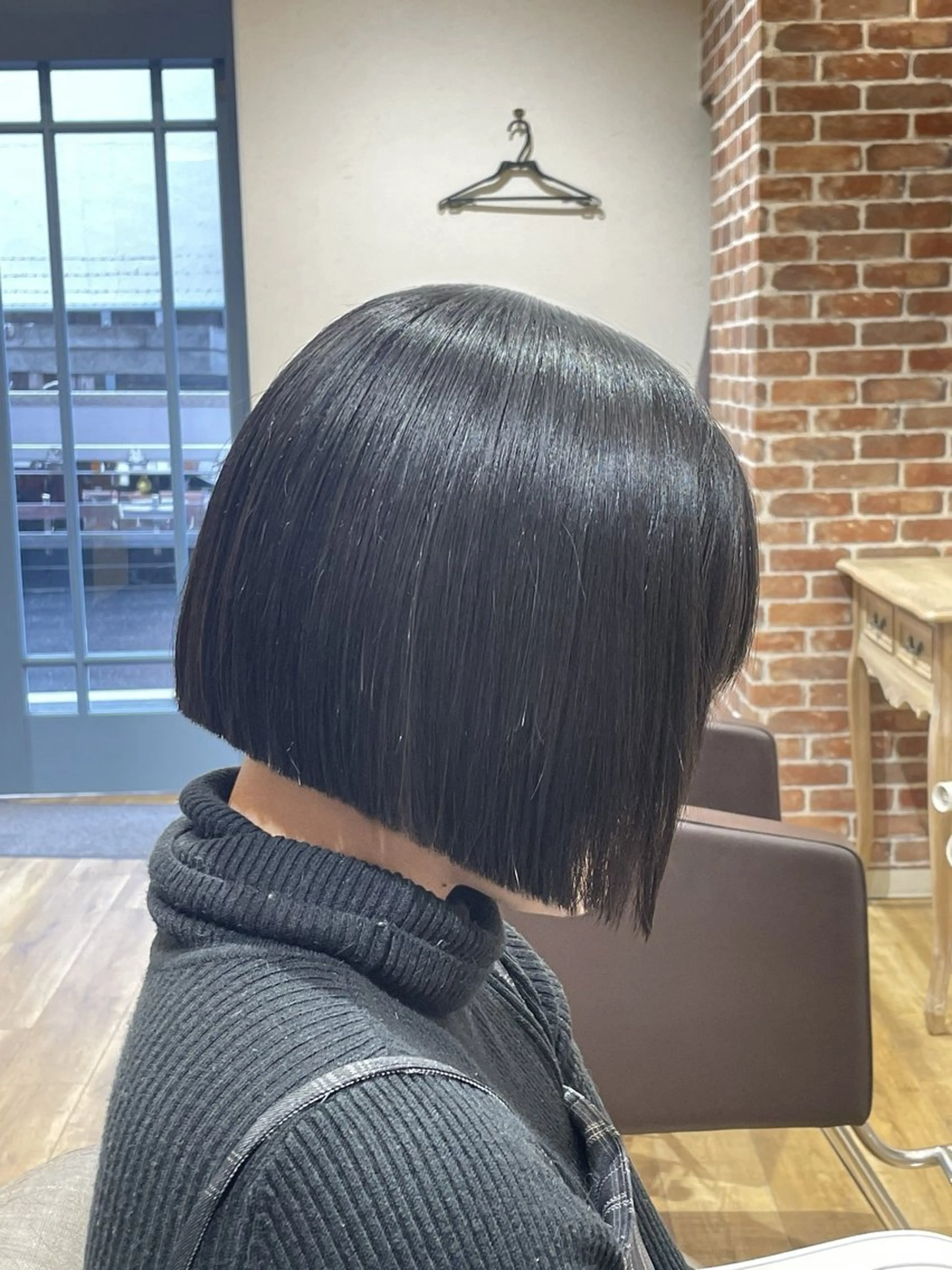 ミディアム 切りっぱなしボブ ボブ 尾長谷 拓海のヘアスタイル