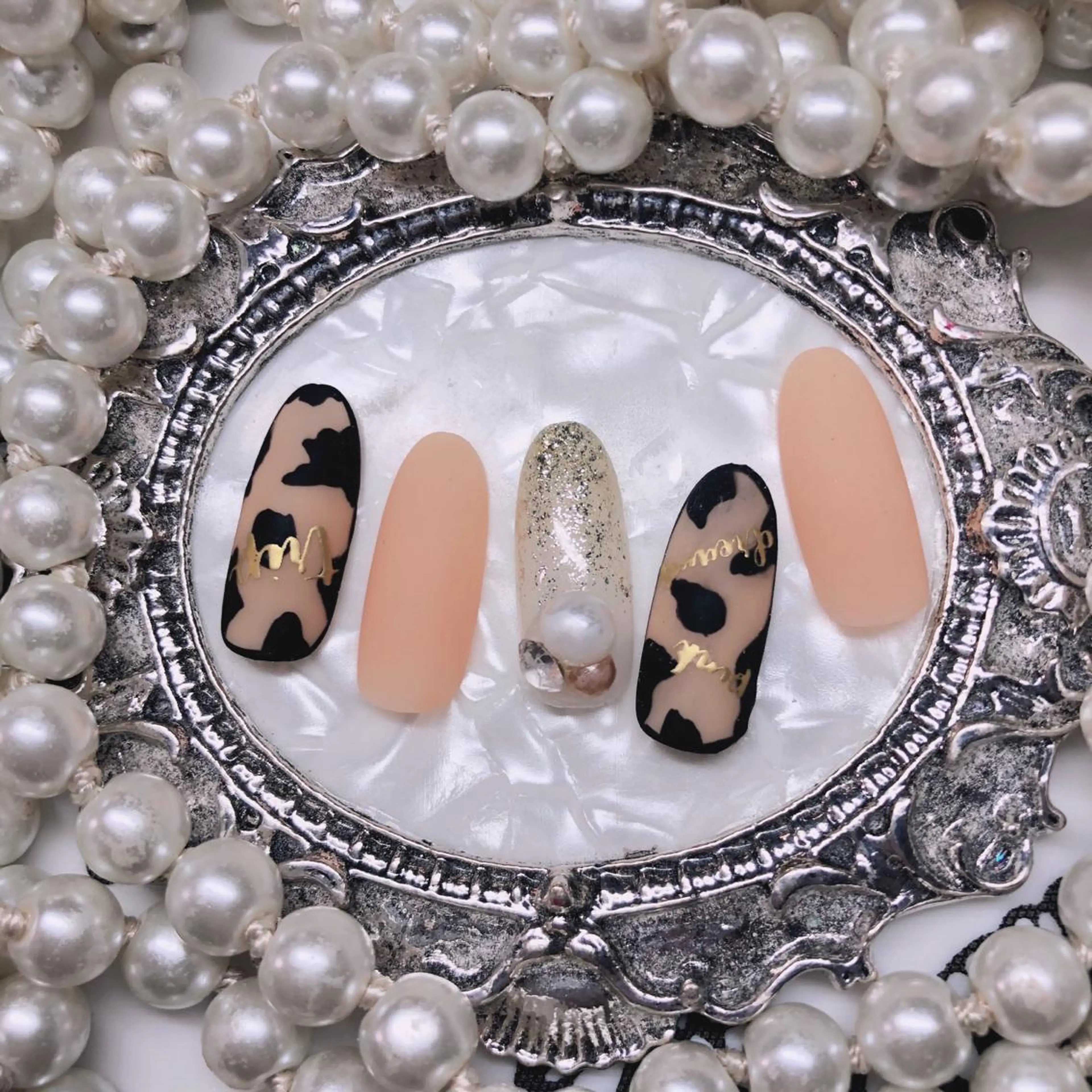 ネイル ハンドネイル マジックミラー所属・マジック ミラーのネイルデザイン