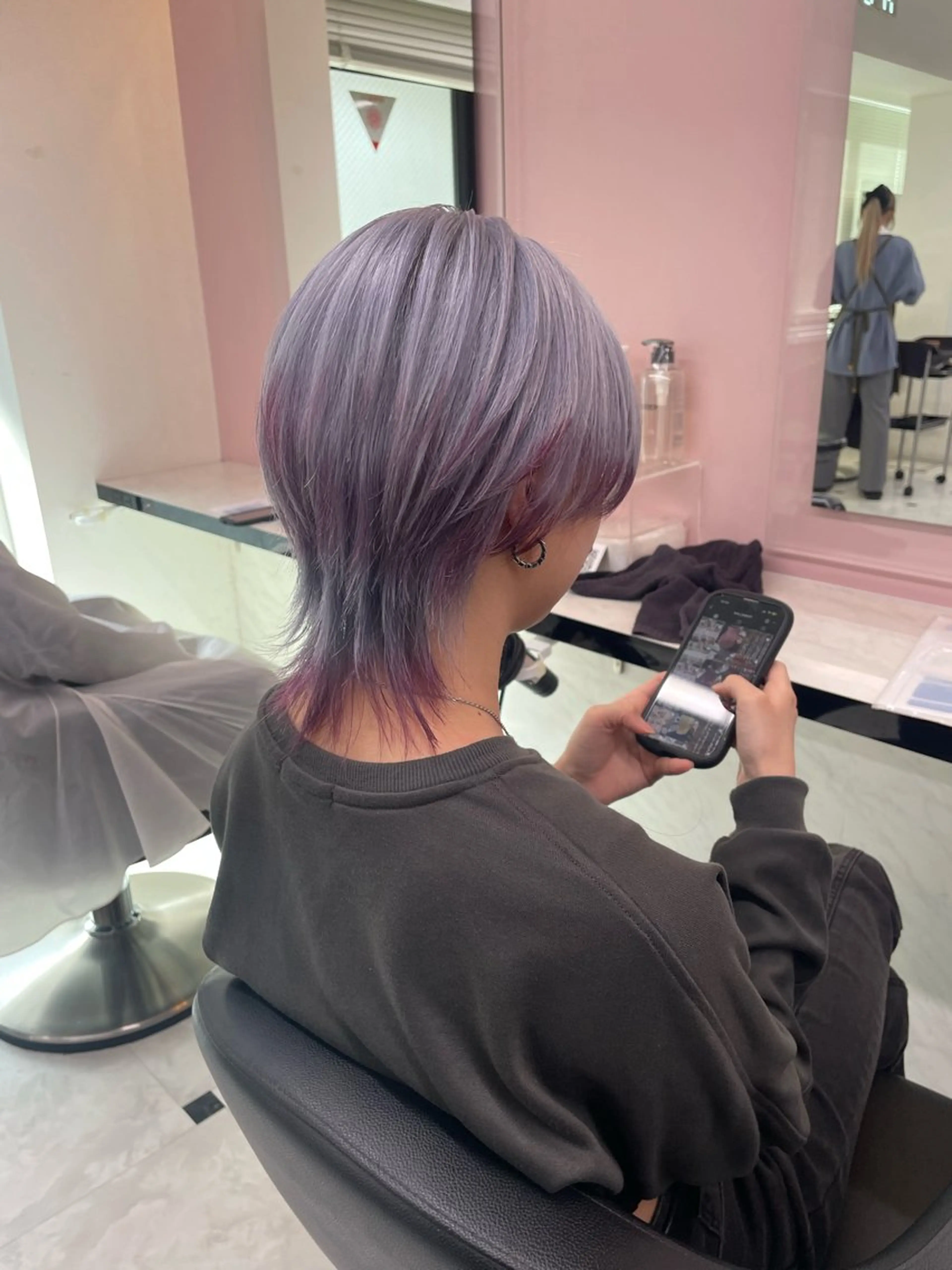 ショート カラー ヘアアレンジ ブリーチ デザインカラー ピンク・ベージュ🩰 カラー🫧とらのヘアスタイル