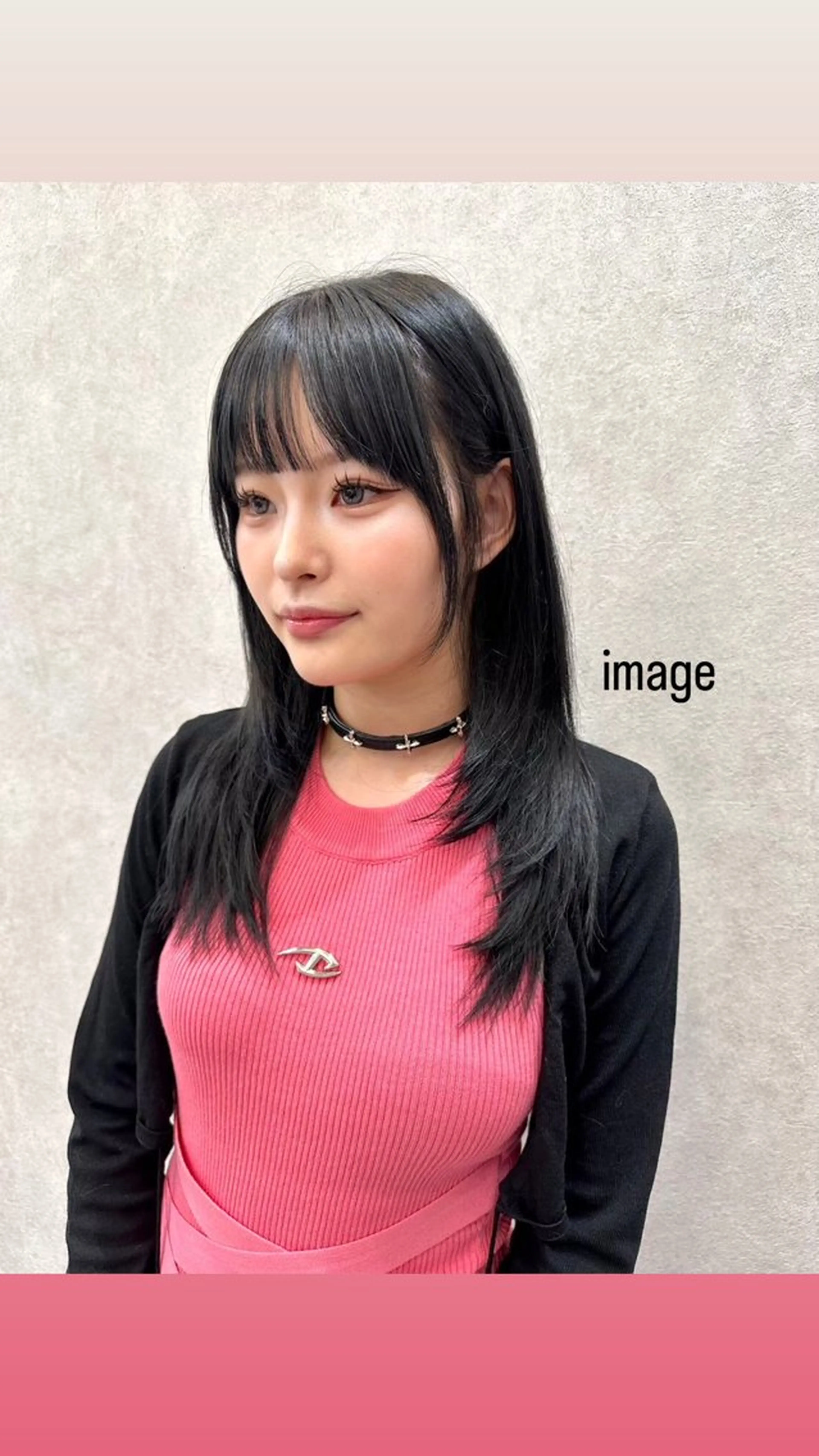 ロング Nanami / ベージュ/グレージュのヘアスタイル