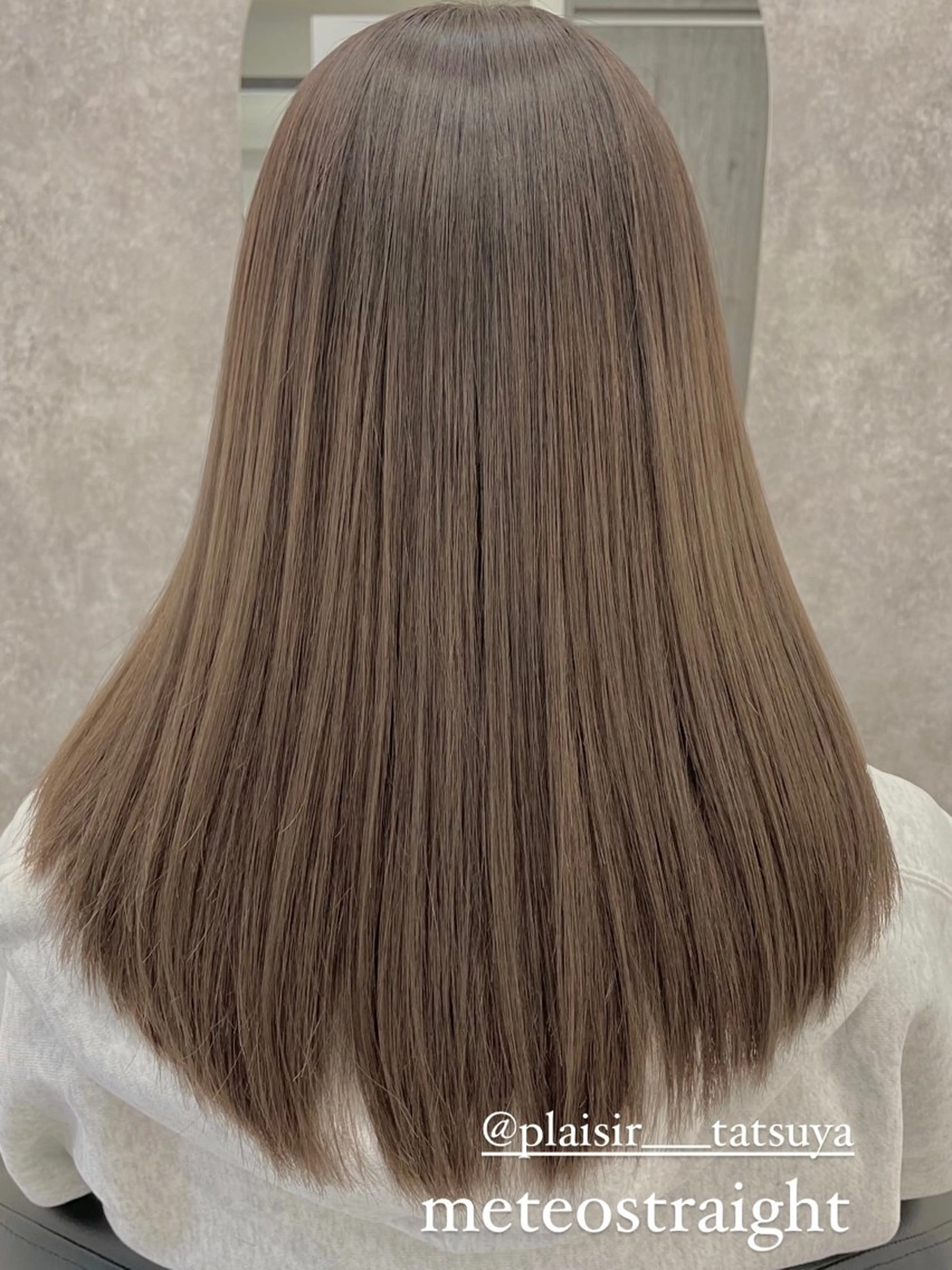 セミロング カット 縮毛矯正 トリートメント 佐々木 達也のヘアスタイル