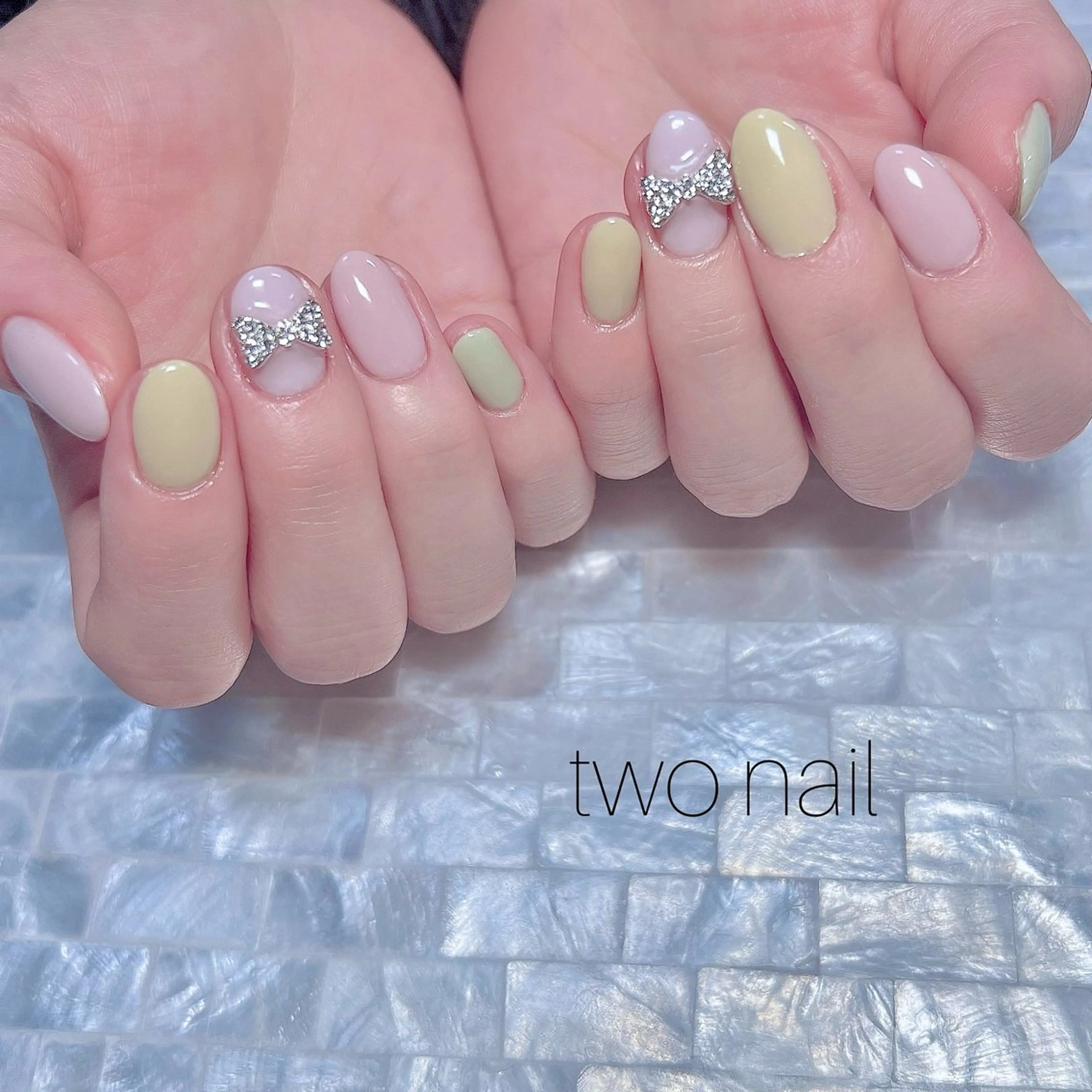 ネイル ネイルチップ ホワイト ハンドネイル two nailのネイルデザイン