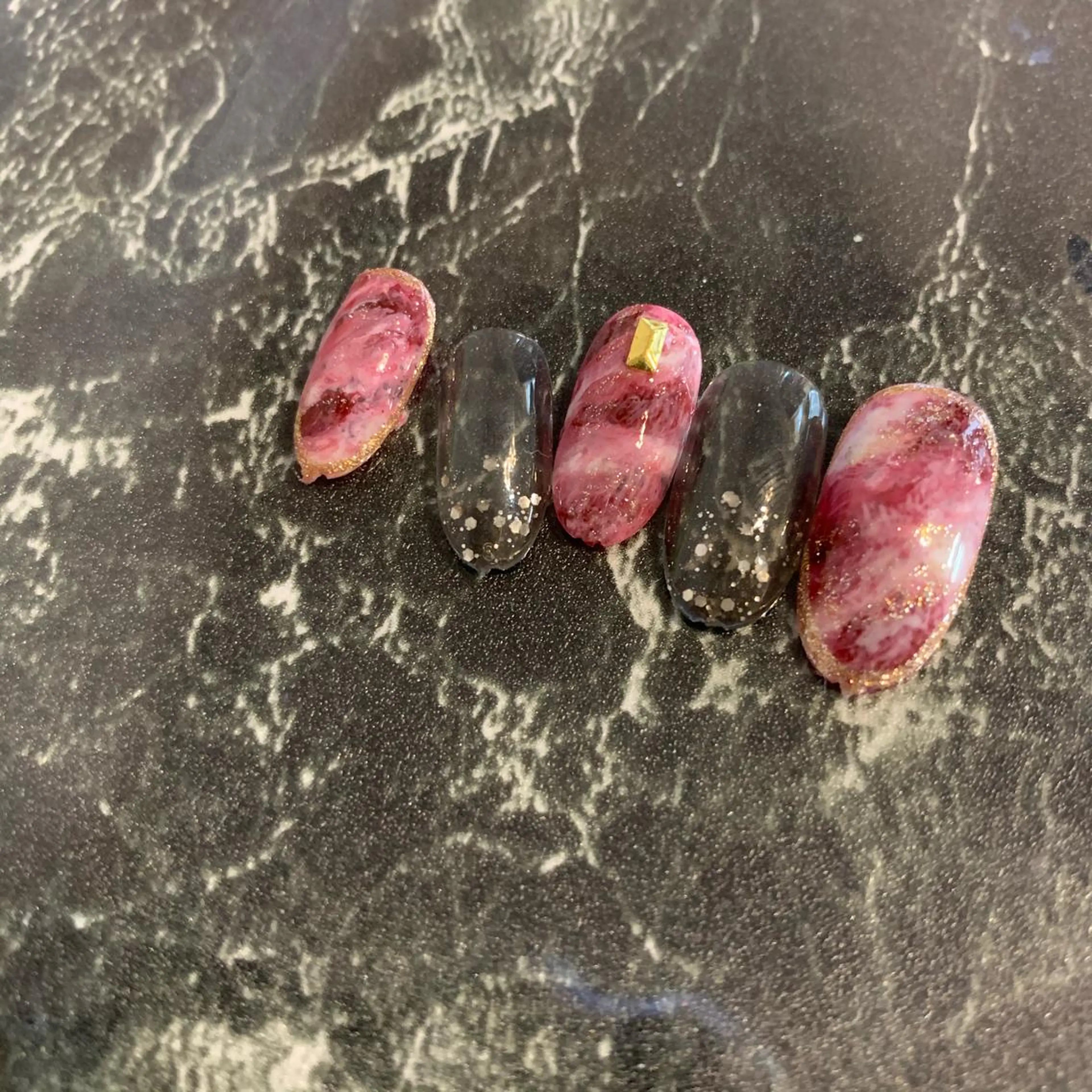 ネイル マルサンカクシカク所属・○△□ 守口市のネイルデザイン