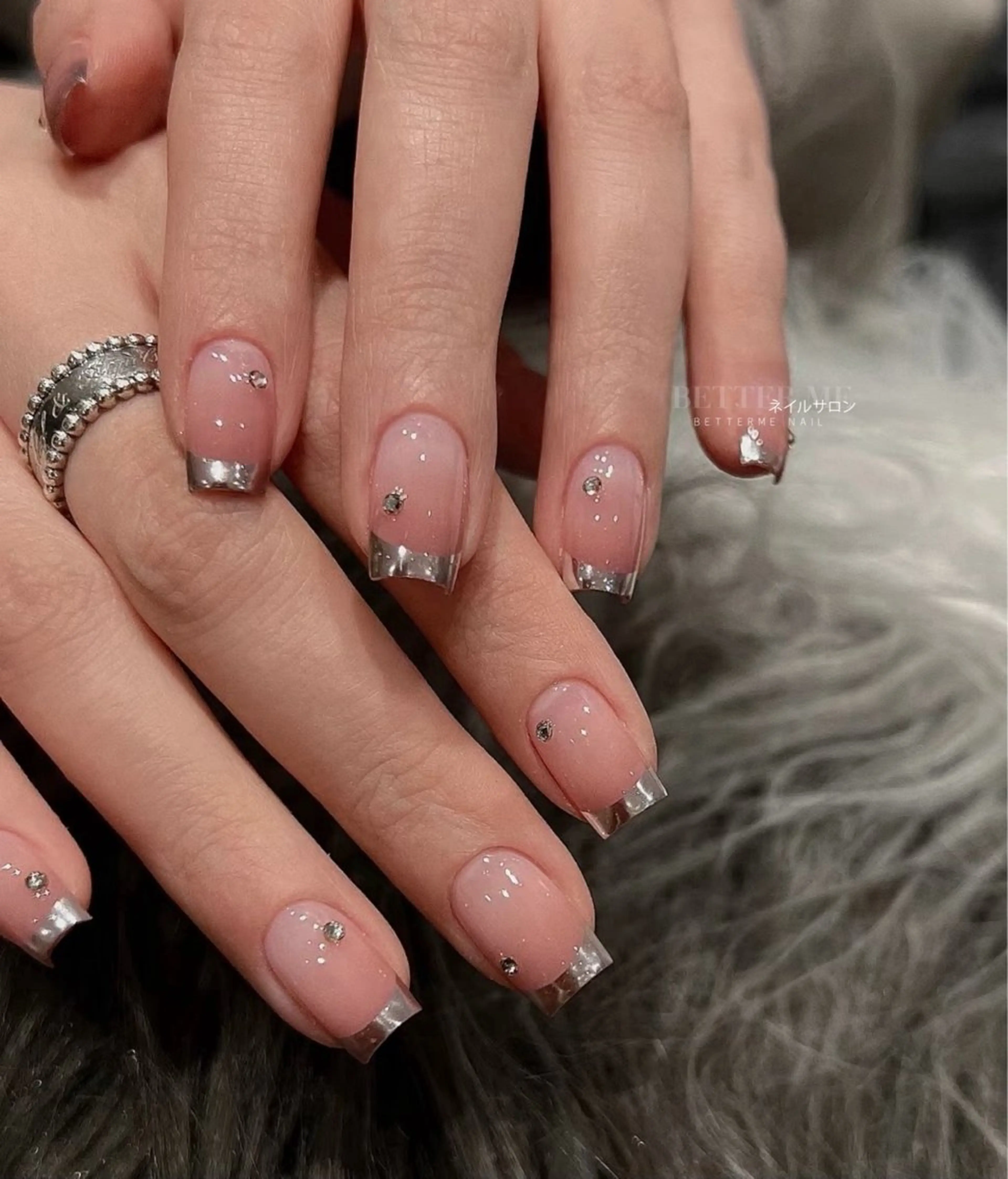ネイル フレンチネイル ミラーネイル ハンドネイル BETTER ME ネイルサロン池田公園のネイルデザイン