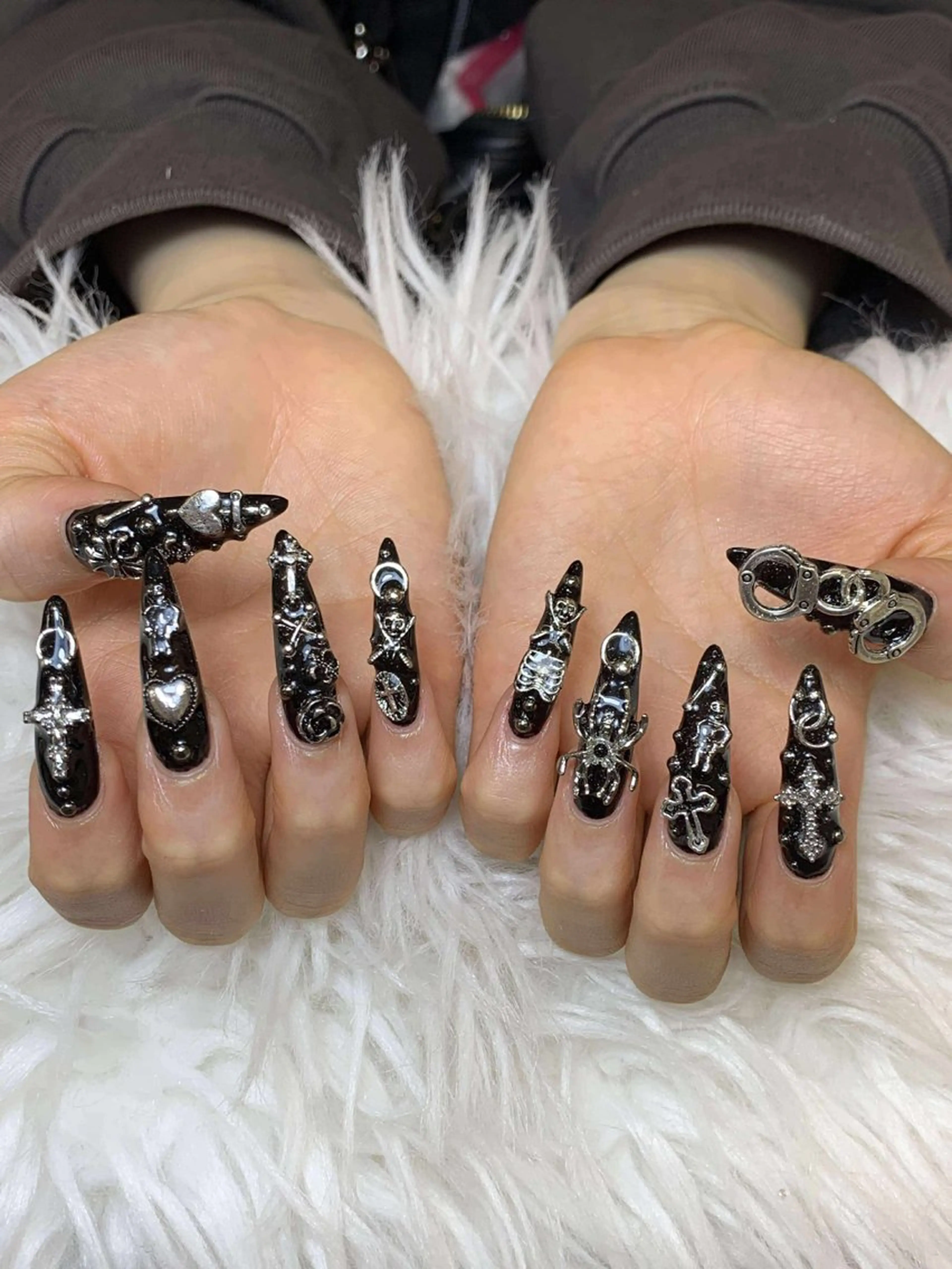 ネイル アートネイル オーロラネイル チークネイル 長さ出し フットネイル Noiranail_ studio川越西口のネイルデザイン