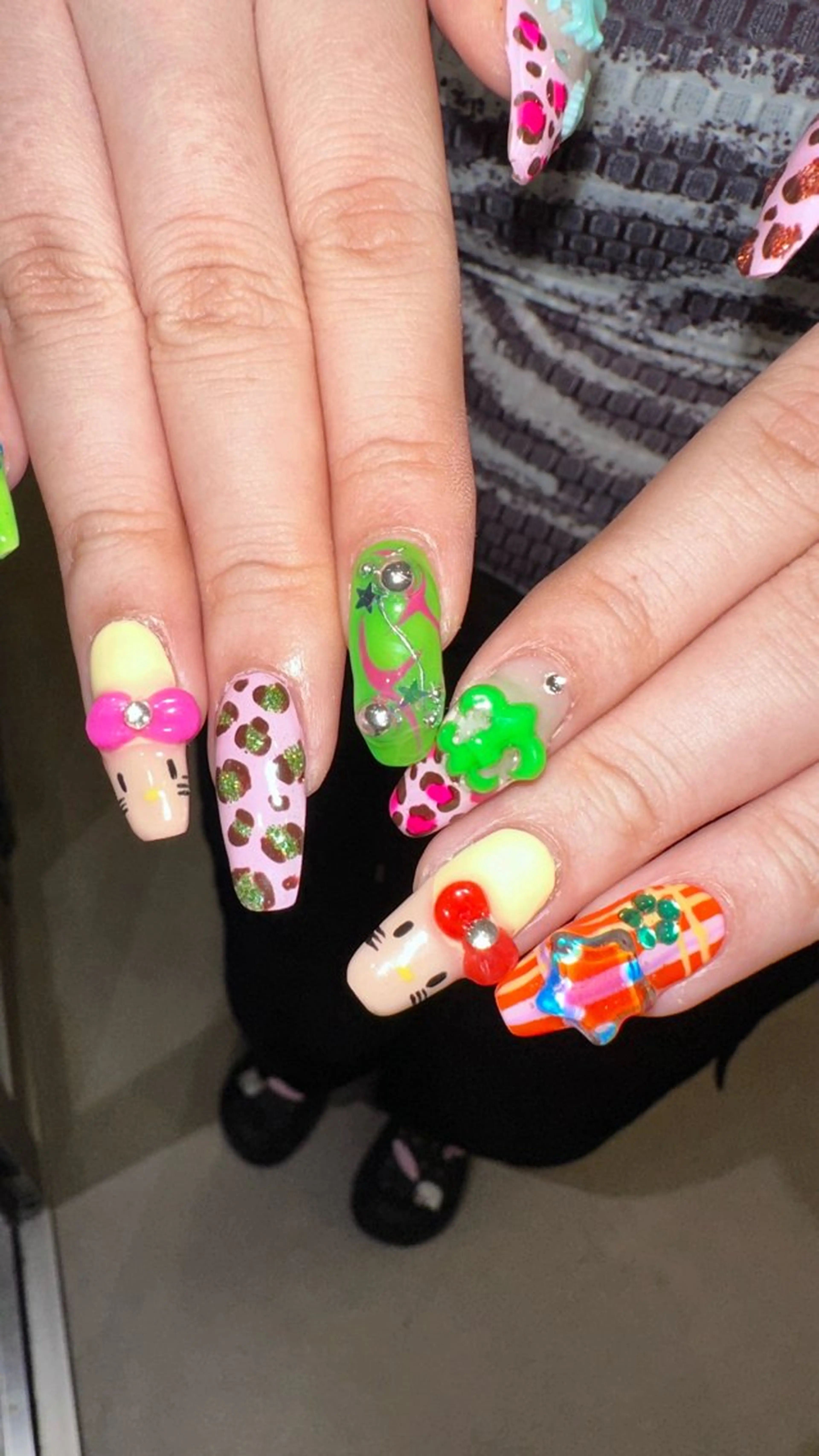 ネイル 👽個性派ネイル🎀 komachiのヘアスタイル