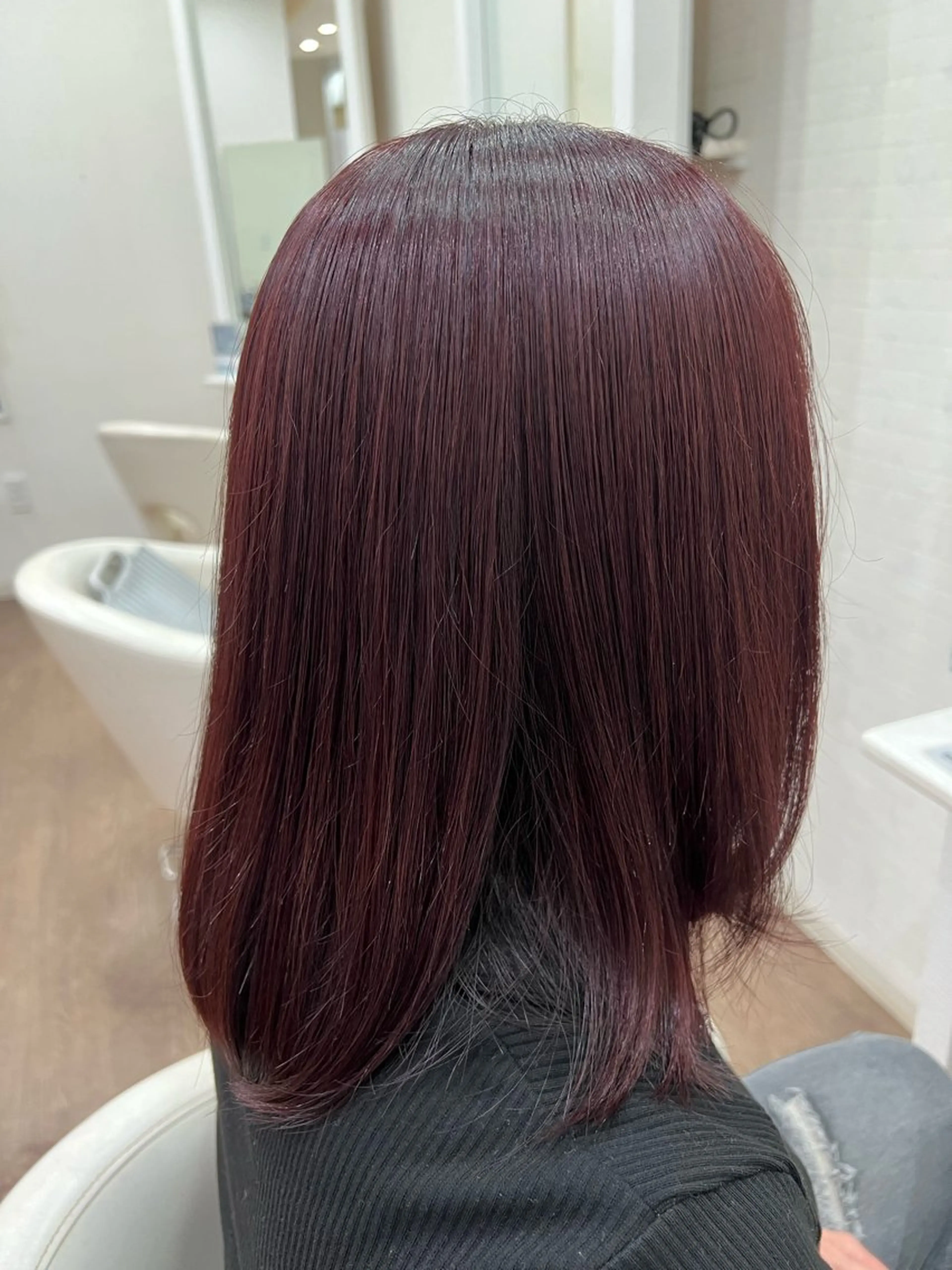 ミディアム カラー Lish所属・五反田 梨陽のヘアスタイル