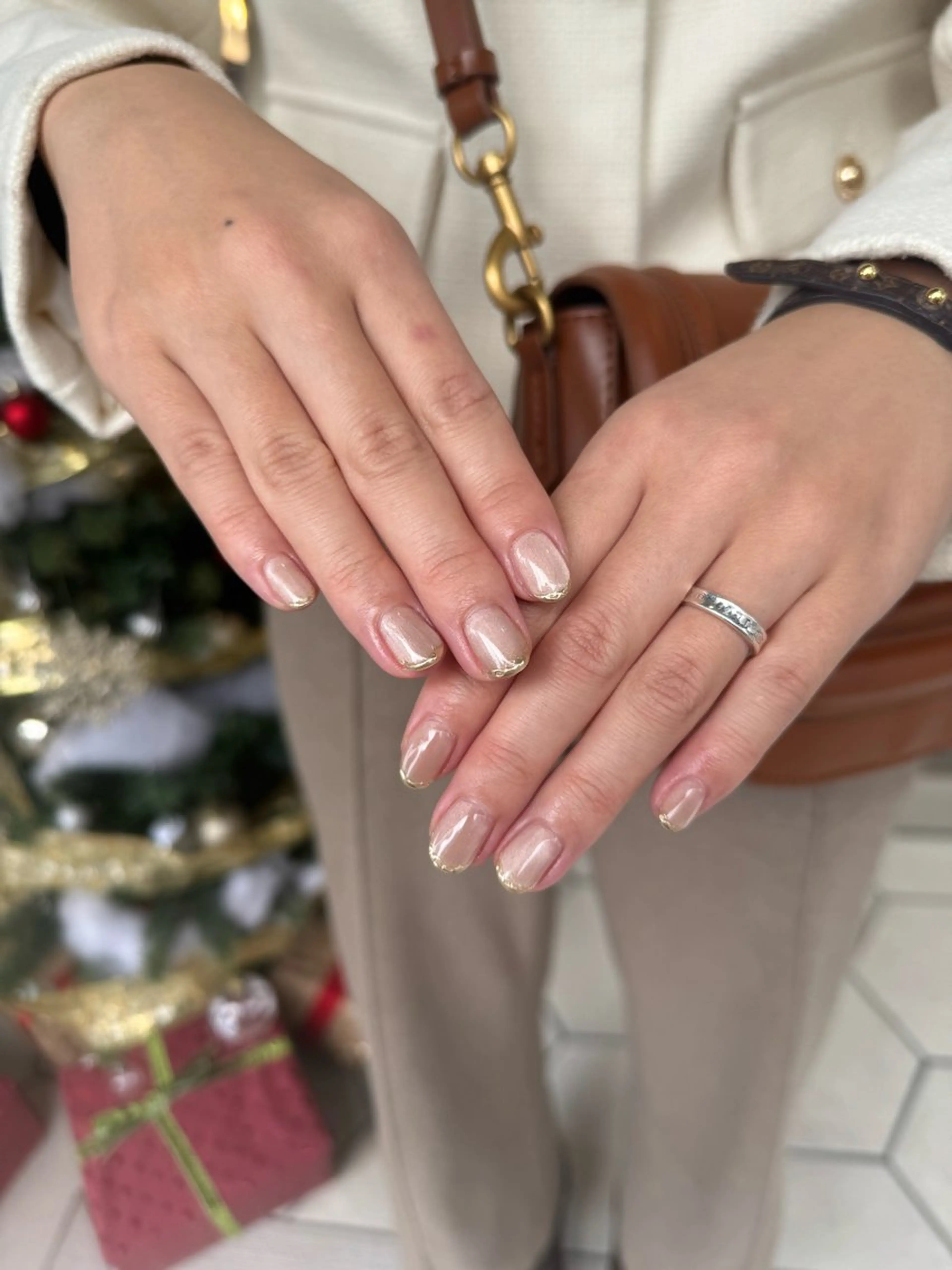 ネイル フレンチネイル マグネットネイル ミラーネイル Rommy Arisaのネイルデザイン