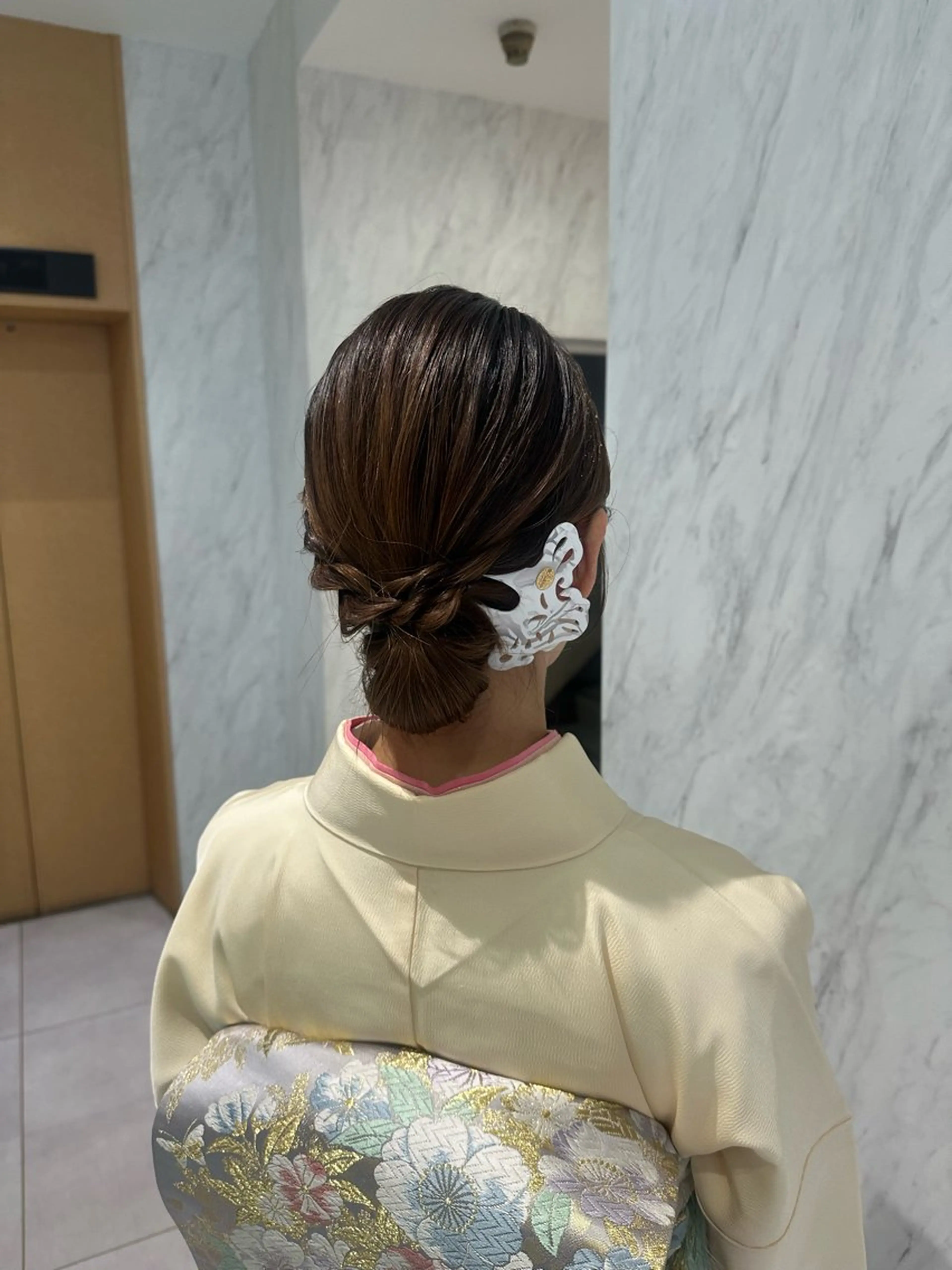 ミディアム ヘアアレンジ ヘアセット LeeHorie MIUのヘアスタイル