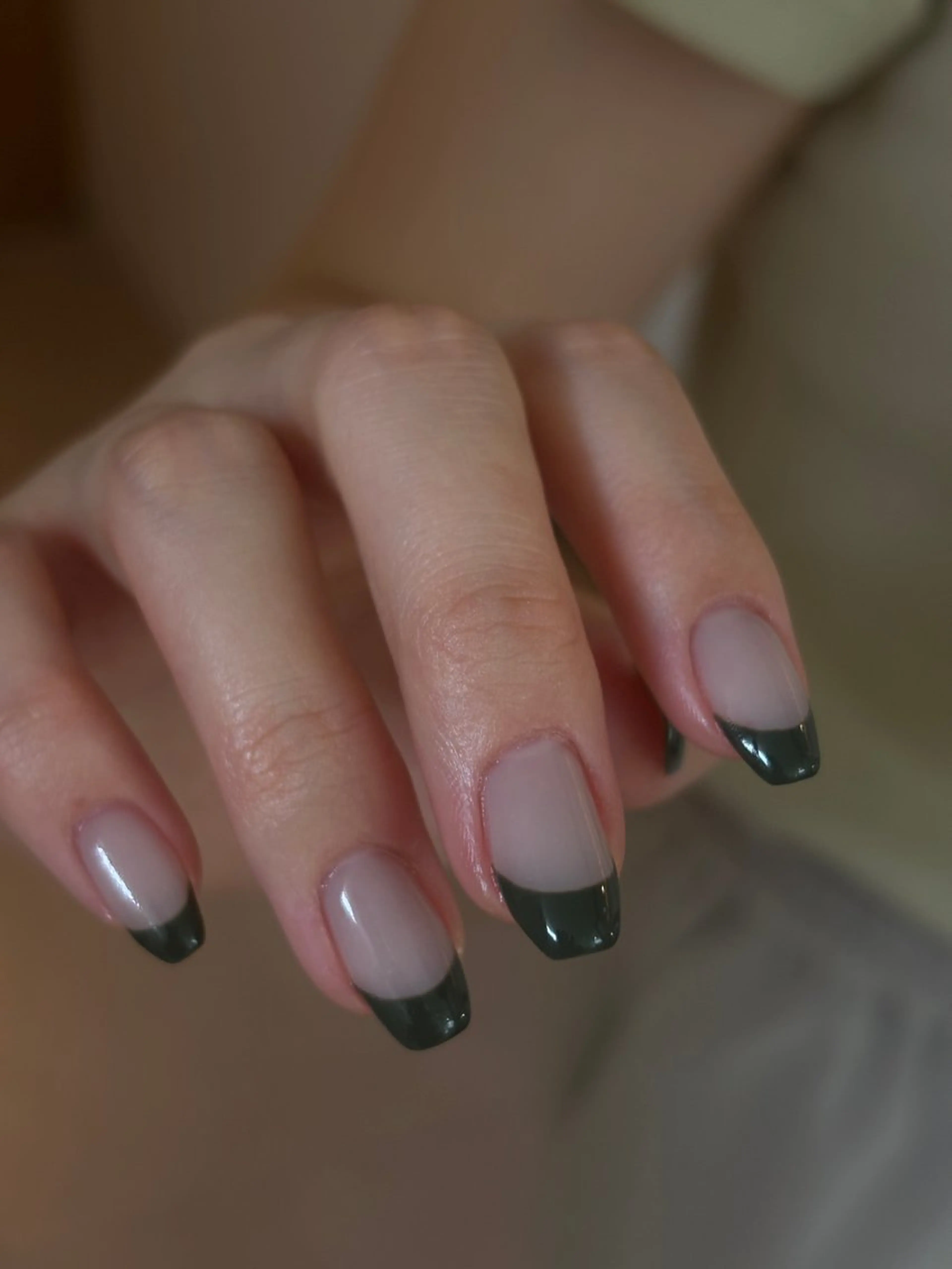 ネイル フレンチネイル グラデーション ワンカラーネイル moe ⠀のネイルデザイン