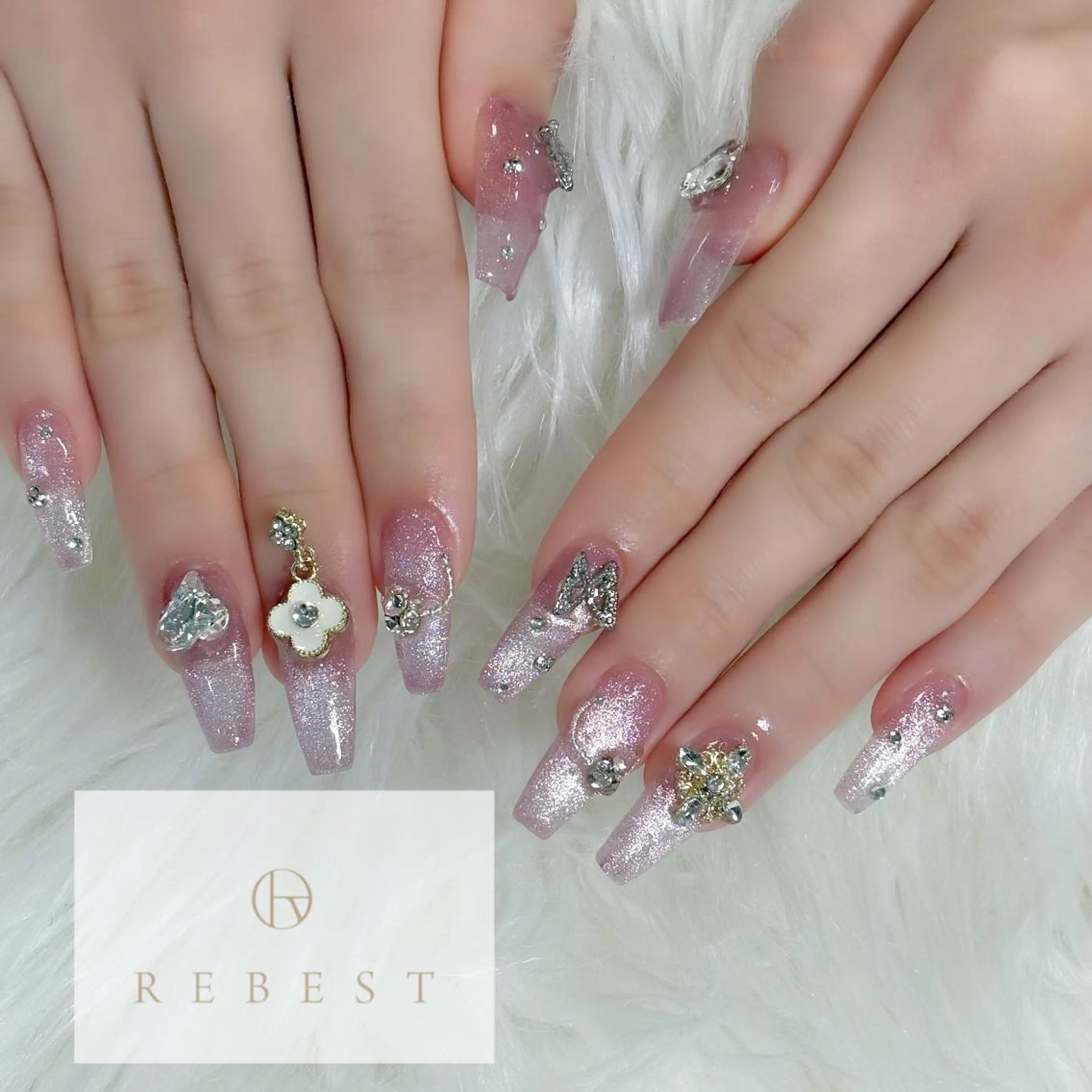 ネイル ハンドネイル REBEST 天王寺のネイルデザイン
