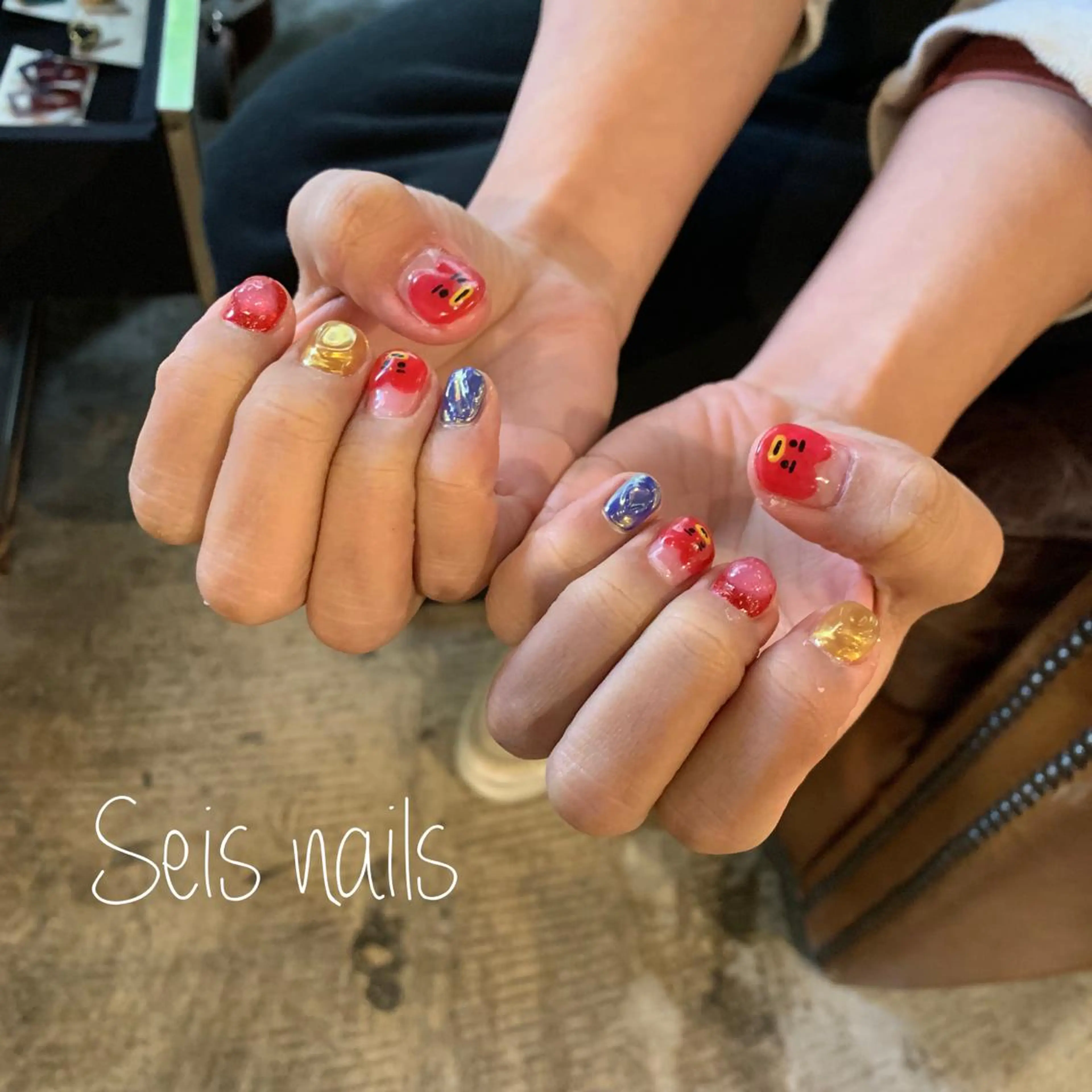 ネイル Seis Shihoのネイルデザイン