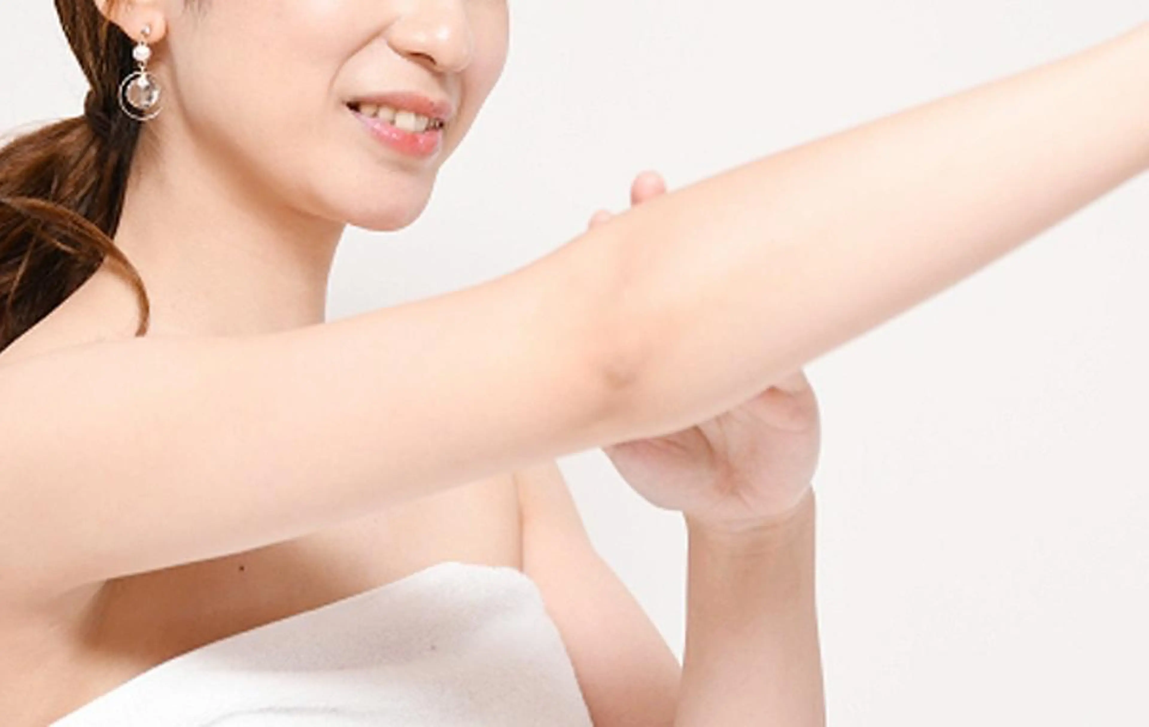 【脱毛/全顔・全身】ハイブリッド光脱毛✨の写真