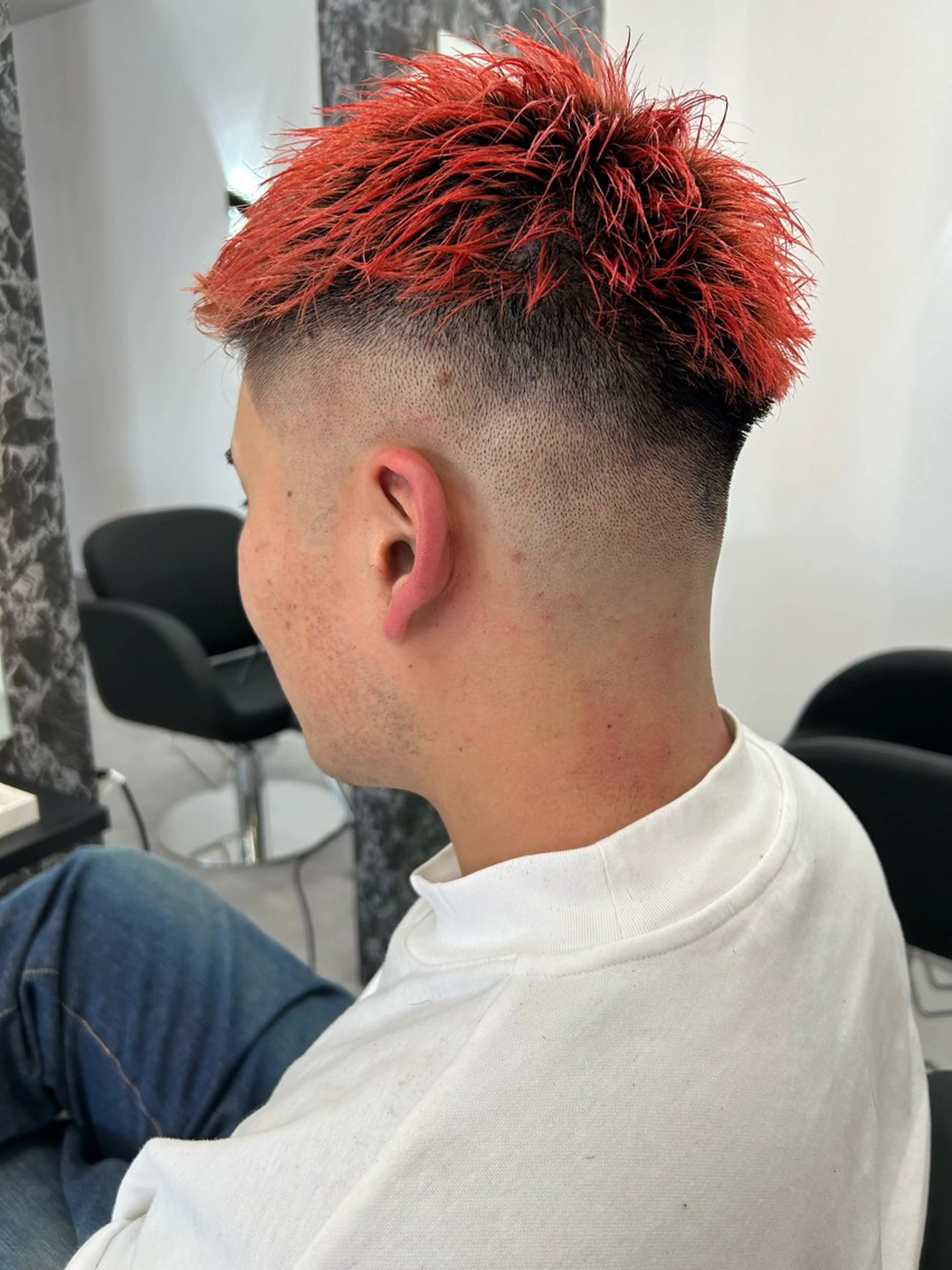 メンズ フェードカット マンバンヘア メンズパーマ スキンフェード 刈り上げ REM_aokijima所属・土屋 竣奨のヘアスタイル