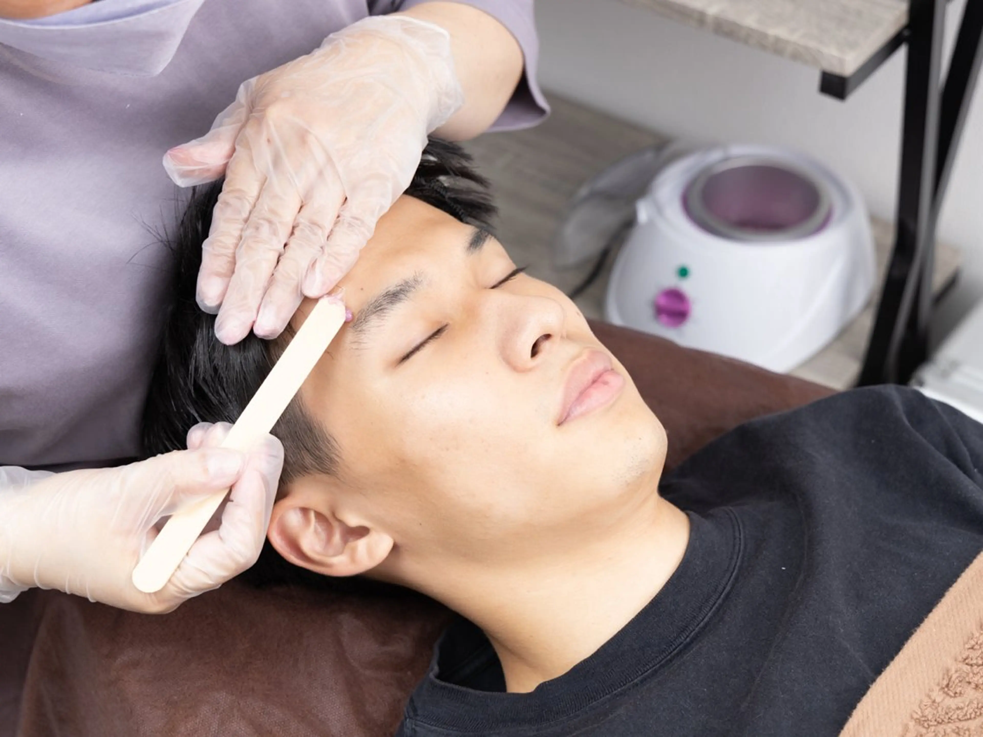 あなたにぴったりの眉毛にデザインします。眉毛は伸ばした状態でいらしてください😊男性も女性も歓迎の写真