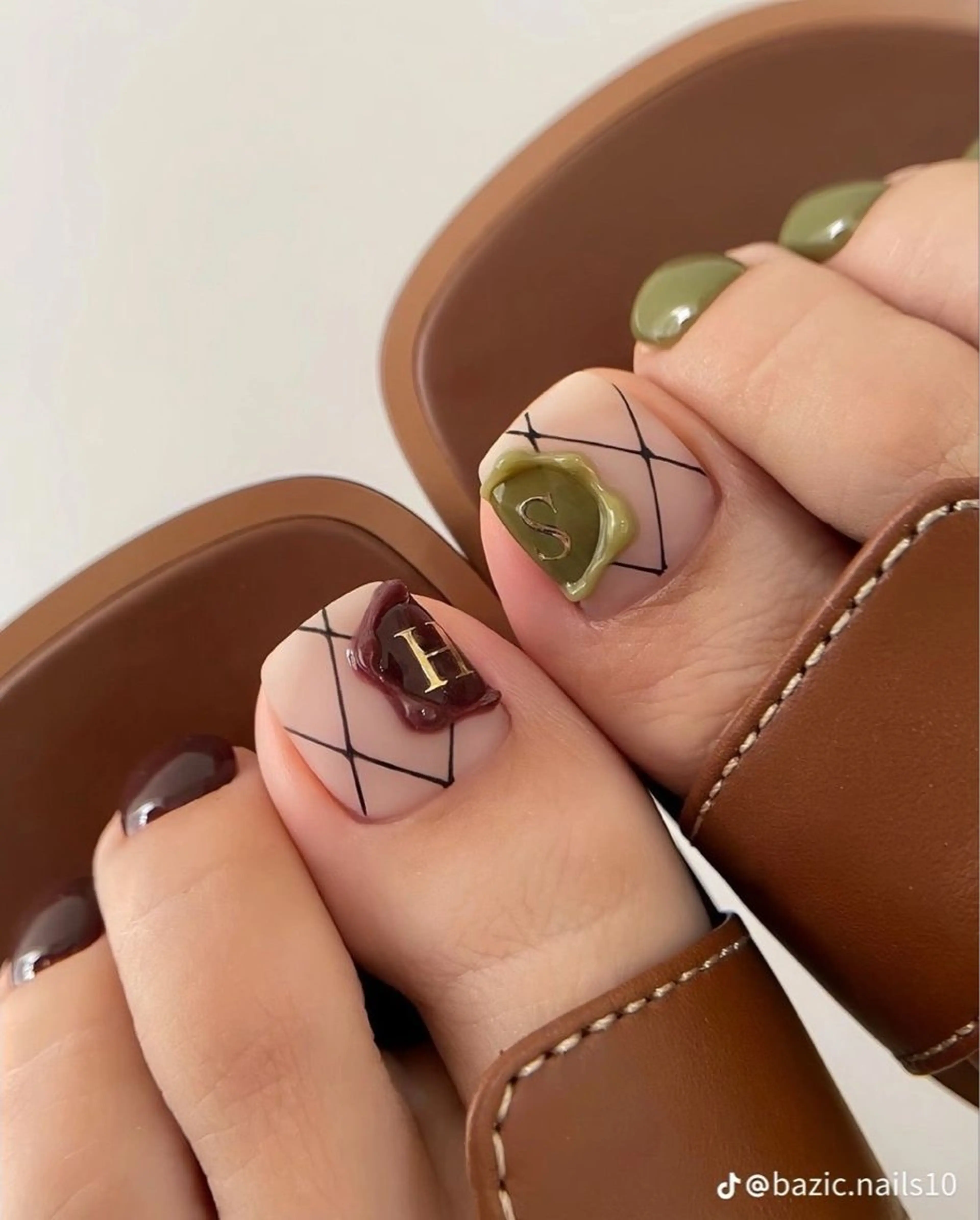 ネイル 韓国ネイル 持ち込み ニュアンスネイル ネイルチップ 冬ネイル RINN ANA.CHUOのネイルデザイン