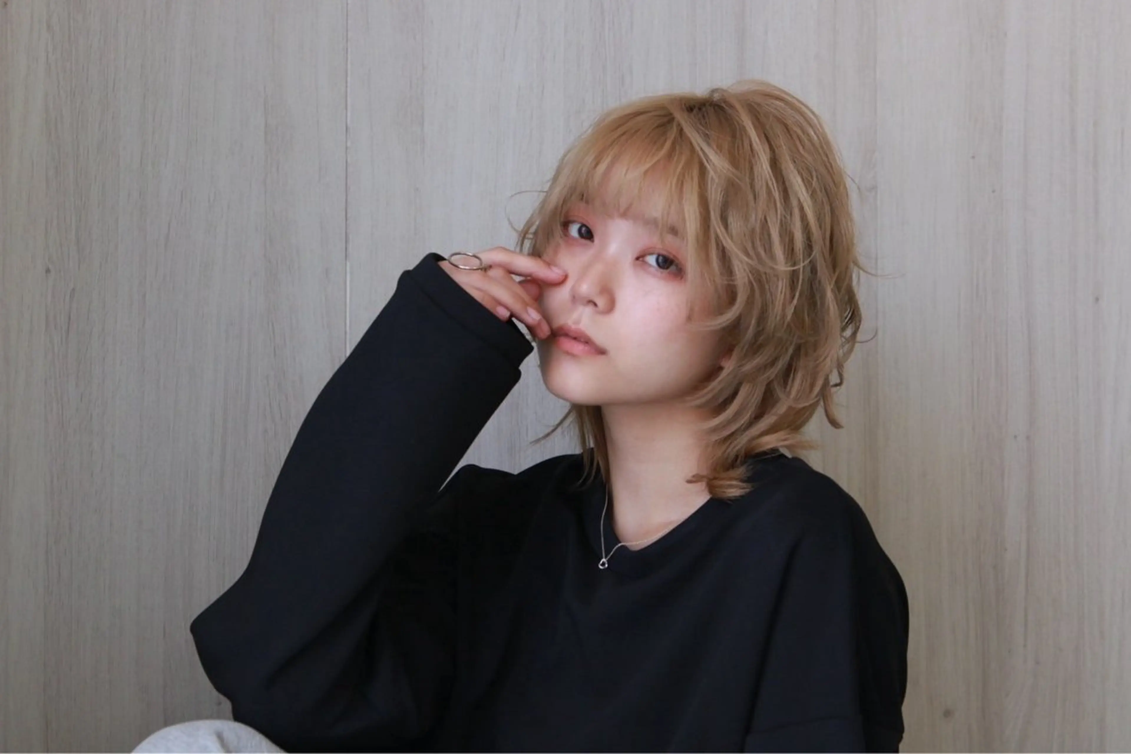 ミディアム カラー ハイトーンカラー ウルフカット ✨似合わせ特化美容師 WILL上村　拳吾のヘアスタイル