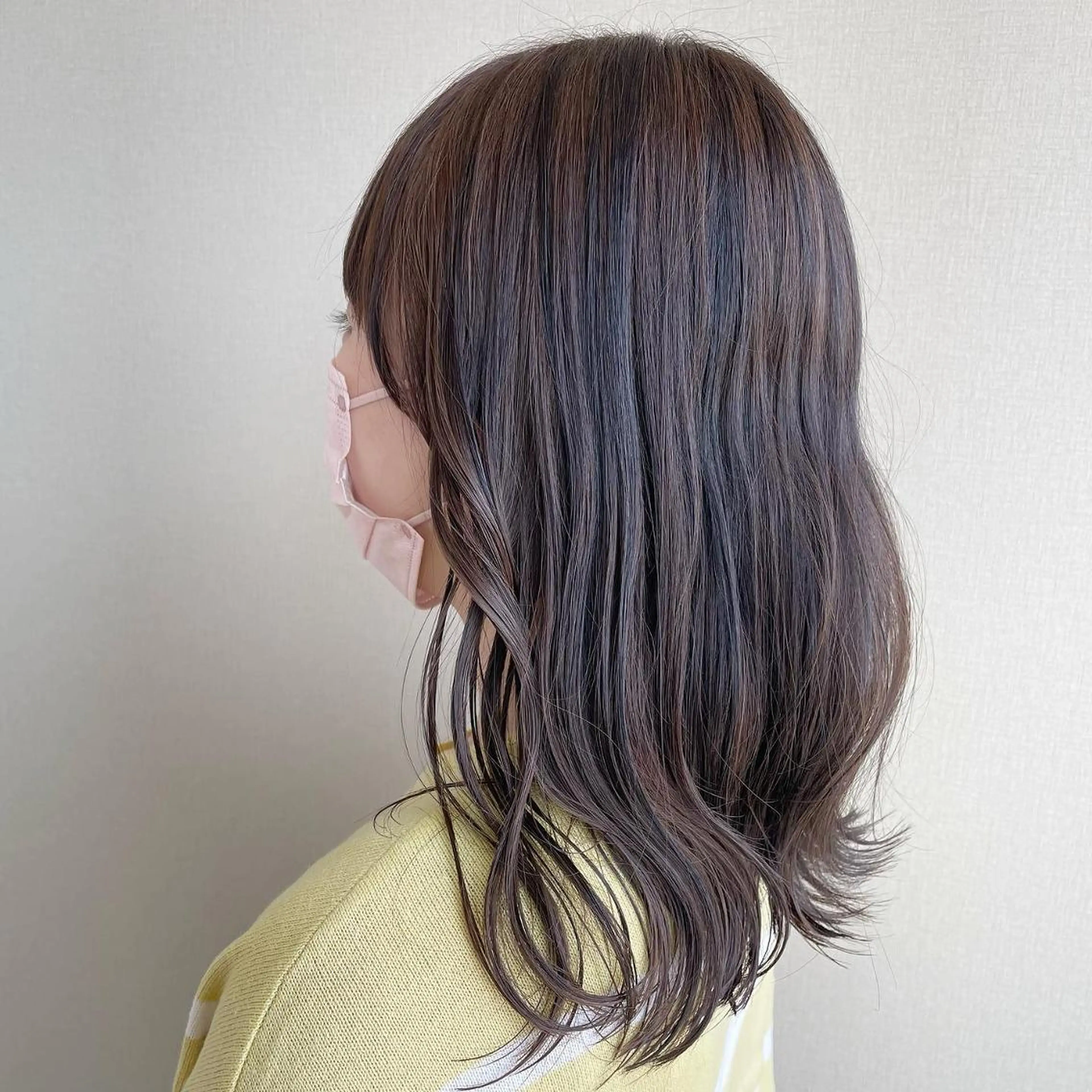 ミディアム カラー デザインカラー ハイライトカラー ハイライト 切りっぱなしボブ/ 蒲生四丁目/伊藤瑠唯のヘアスタイル